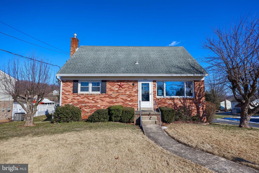 Photo of 503 Juniper Street, DENVER, PA 17517 (MLS # PALA2063352)