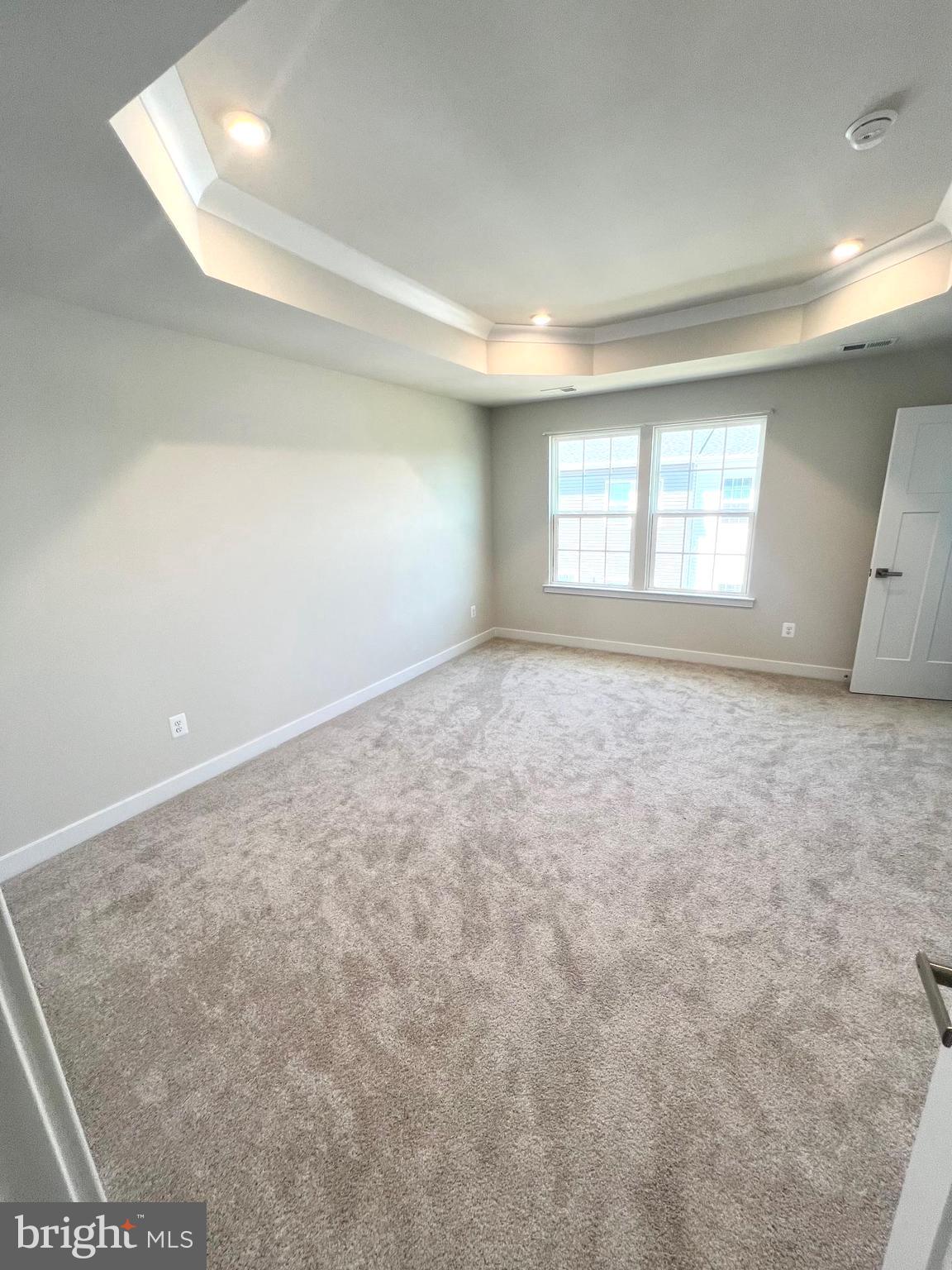 HERITAGE CROSSING - Residential Lease