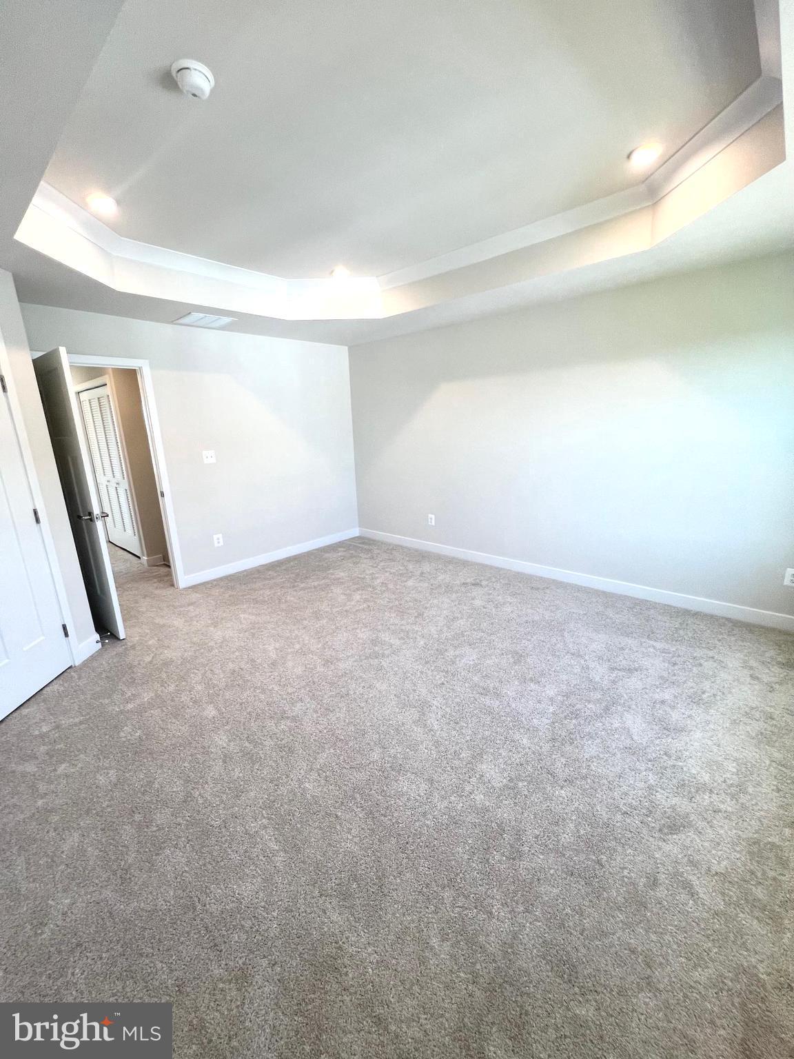 HERITAGE CROSSING - Residential Lease