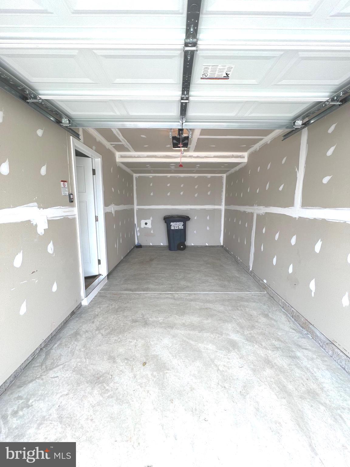 HERITAGE CROSSING - Residential Lease