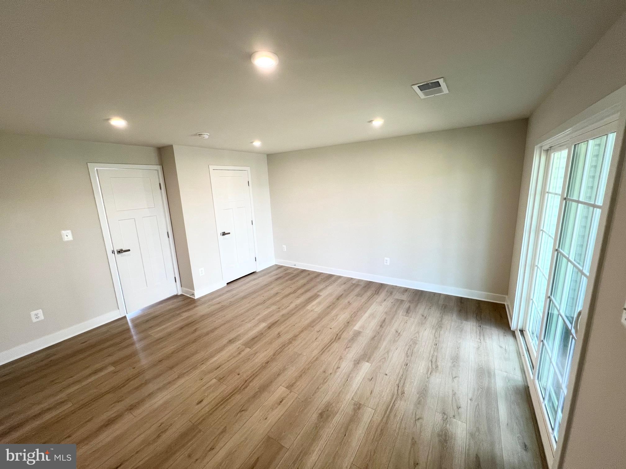 HERITAGE CROSSING - Residential Lease