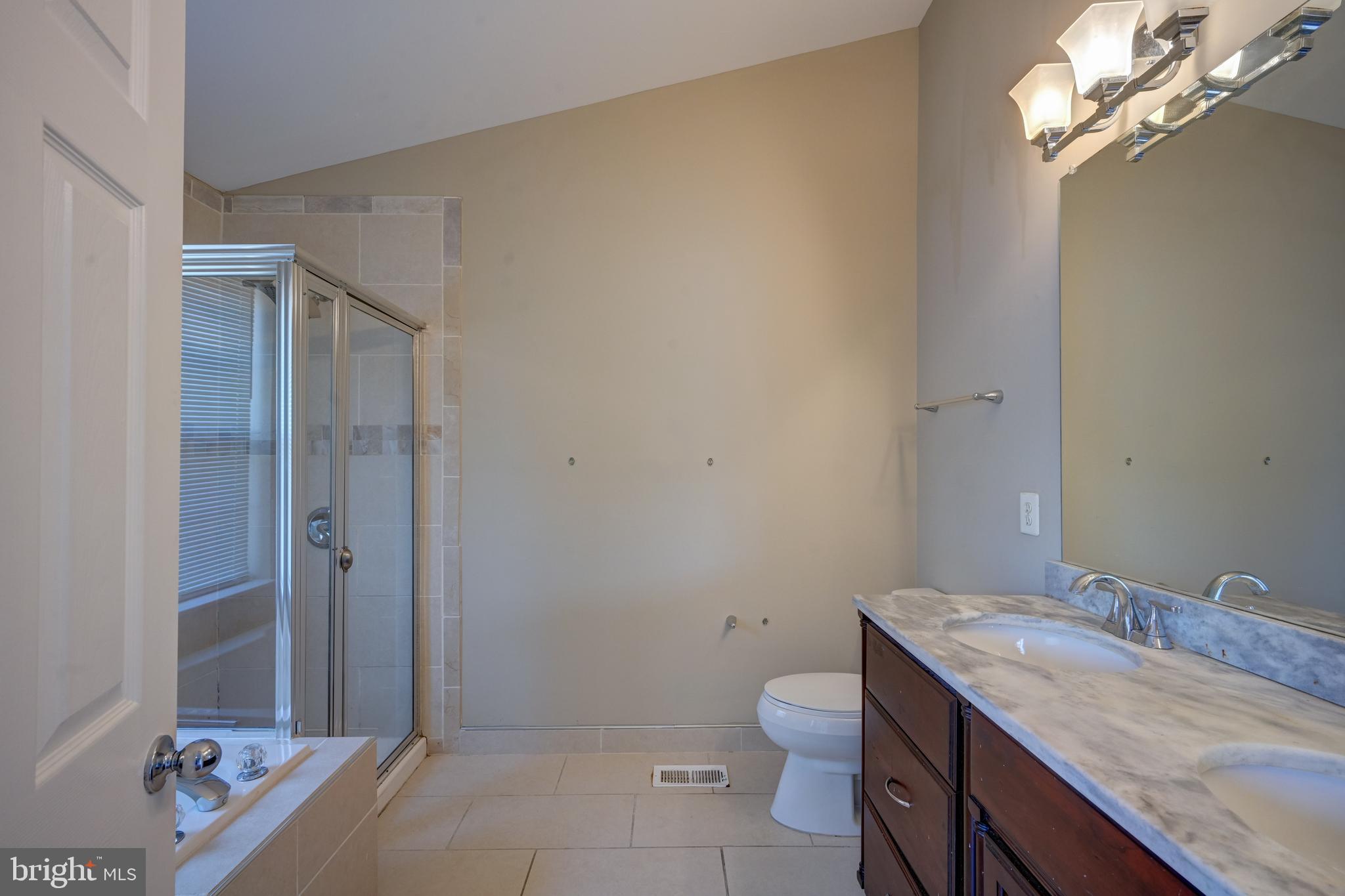 LYONS GATE - Residential Lease