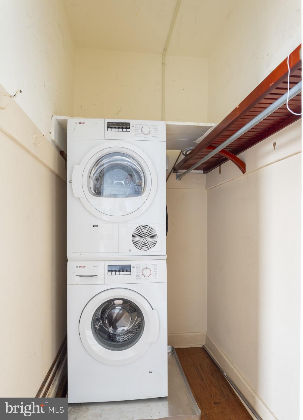 WASHINGTON SQ WEST - Residential Lease