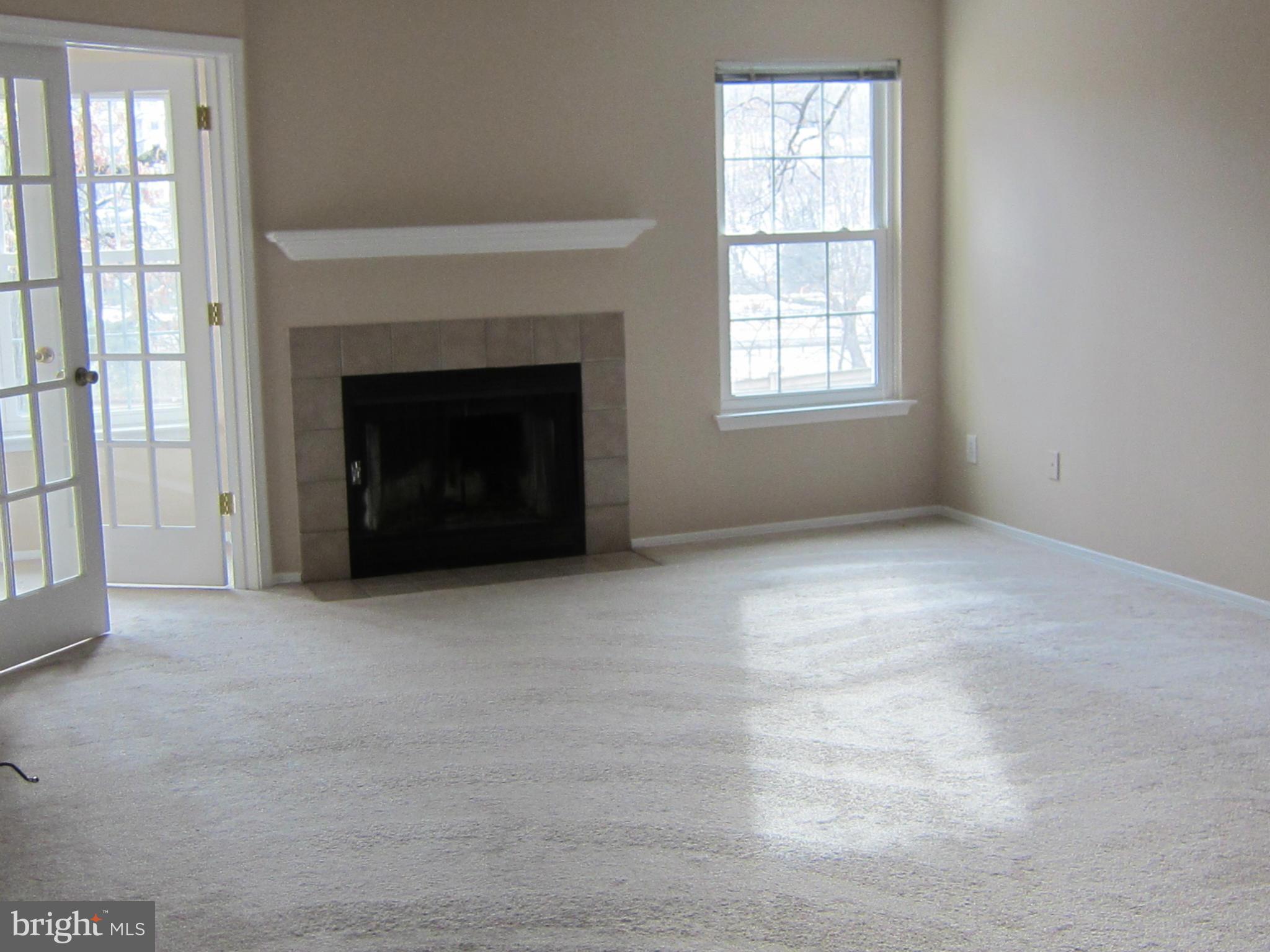 POINTE AT PARK CENTER - Residential Lease