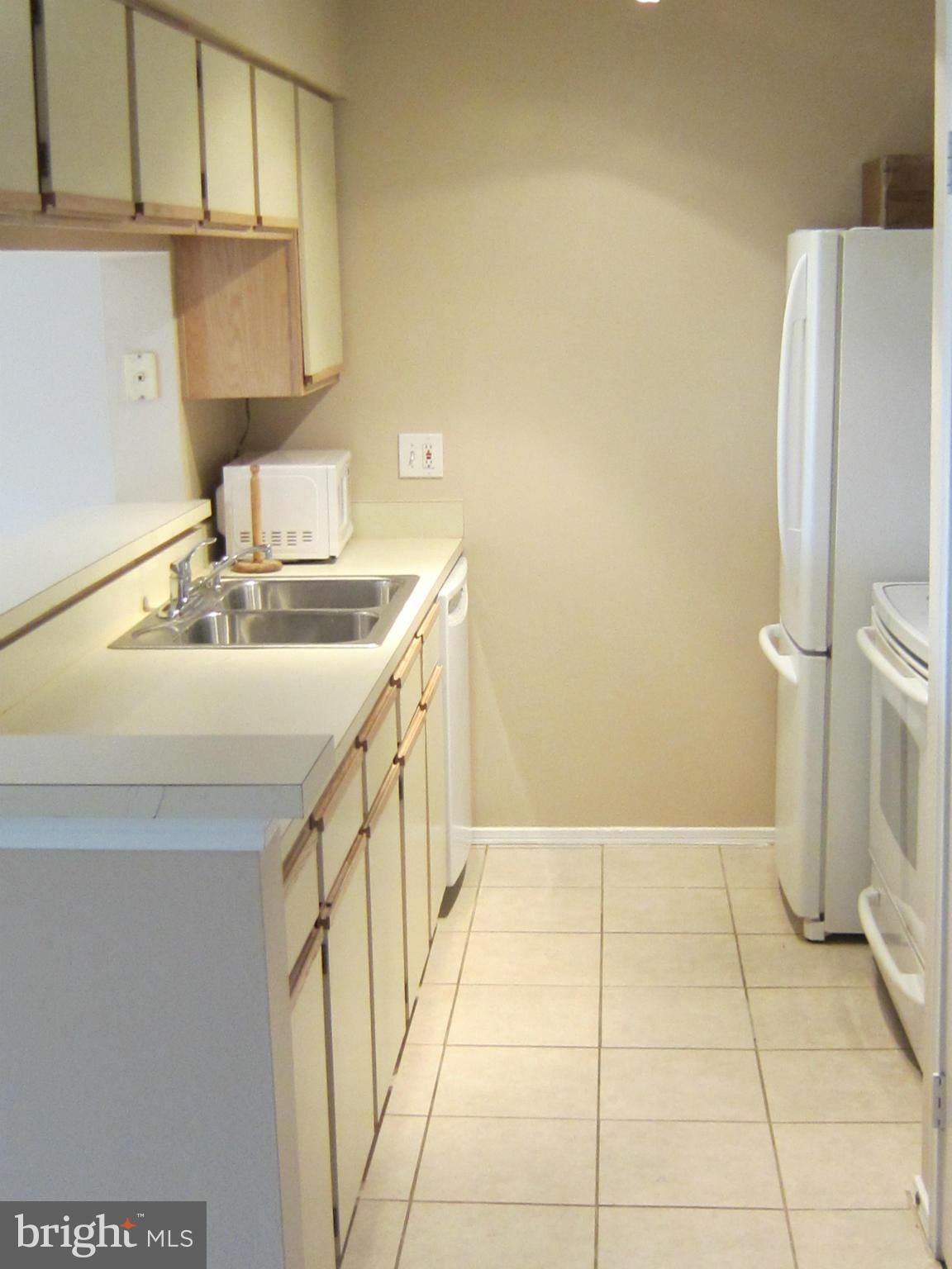 POINTE AT PARK CENTER - Residential Lease