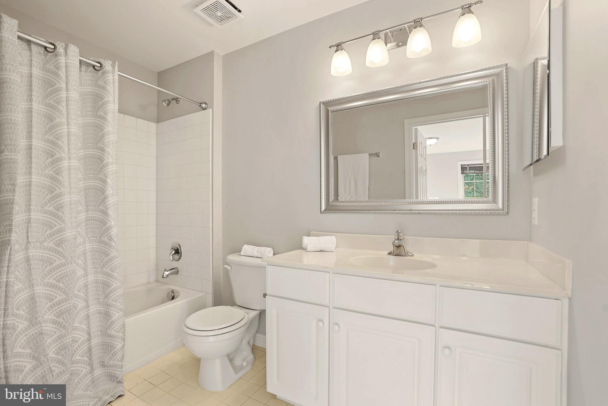 HEATHERBROOK - Residential