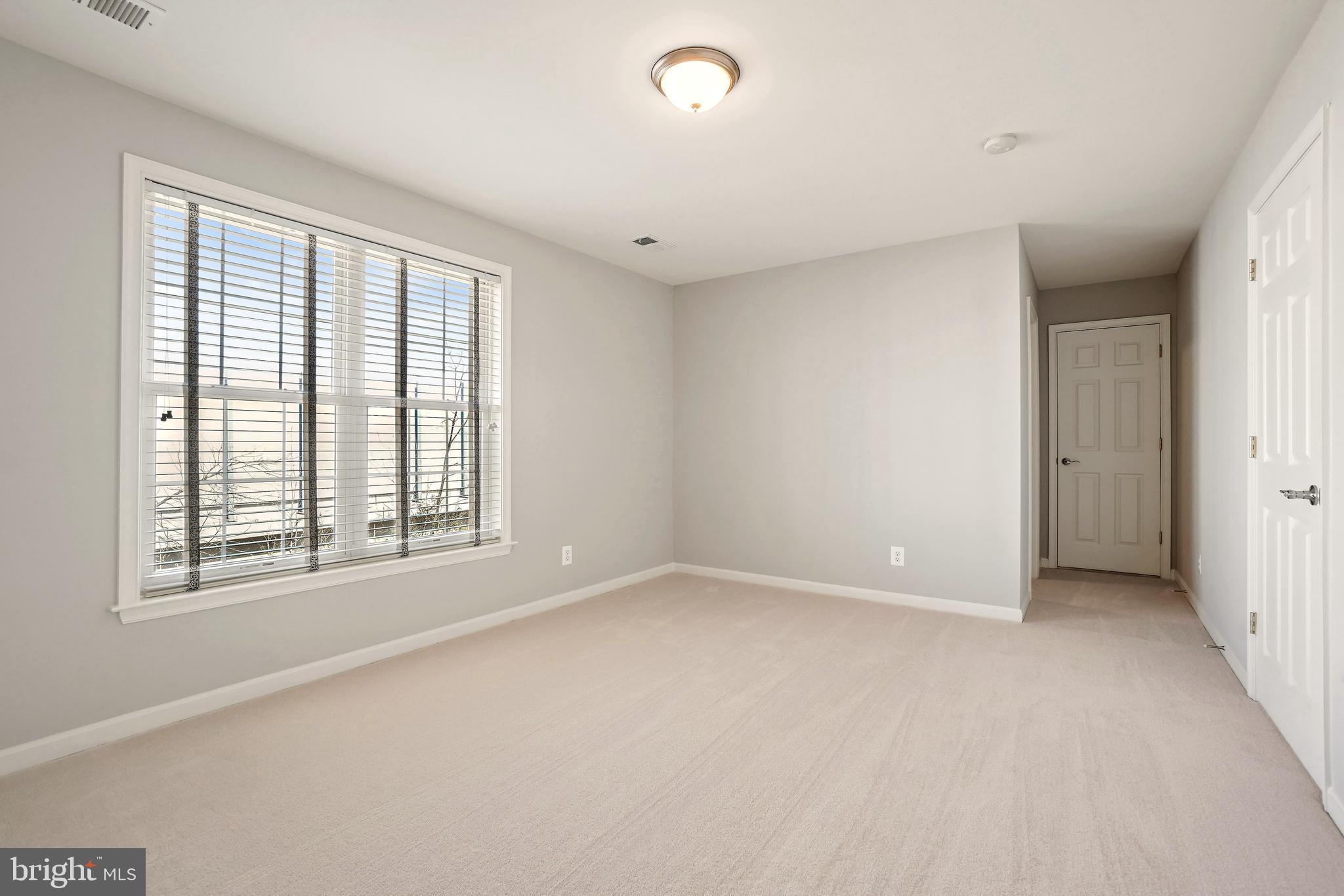 HEATHERBROOK - Residential