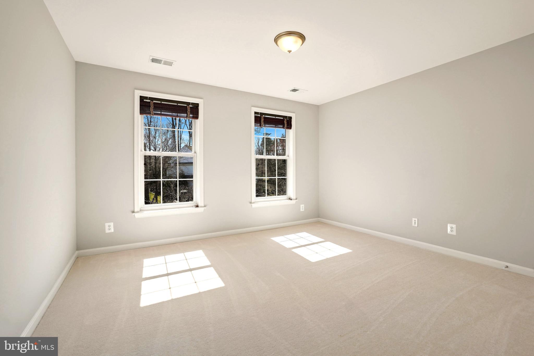 HEATHERBROOK - Residential