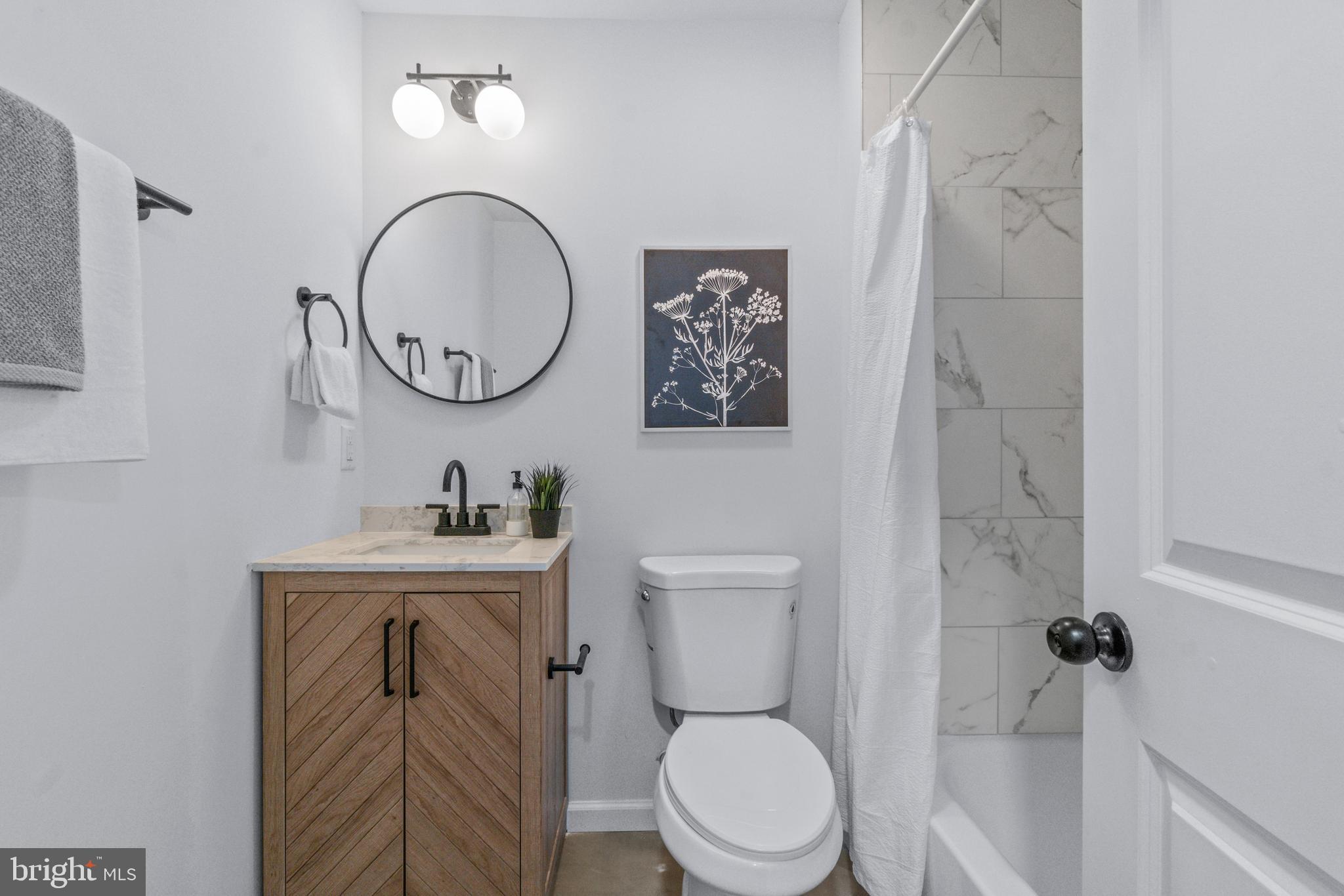 ADELPHI - Residential