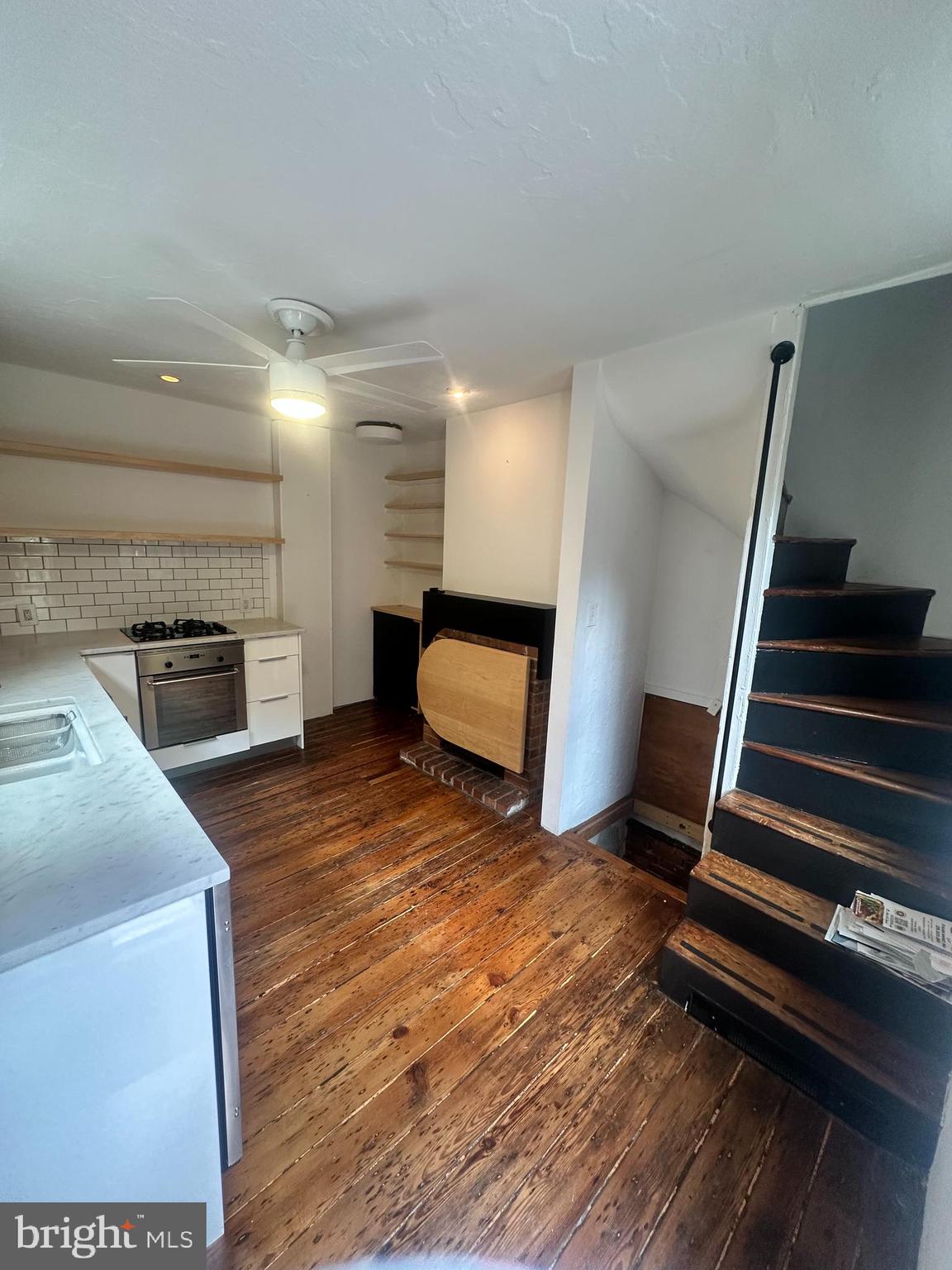 WASHINGTON SQ WEST - Residential Lease