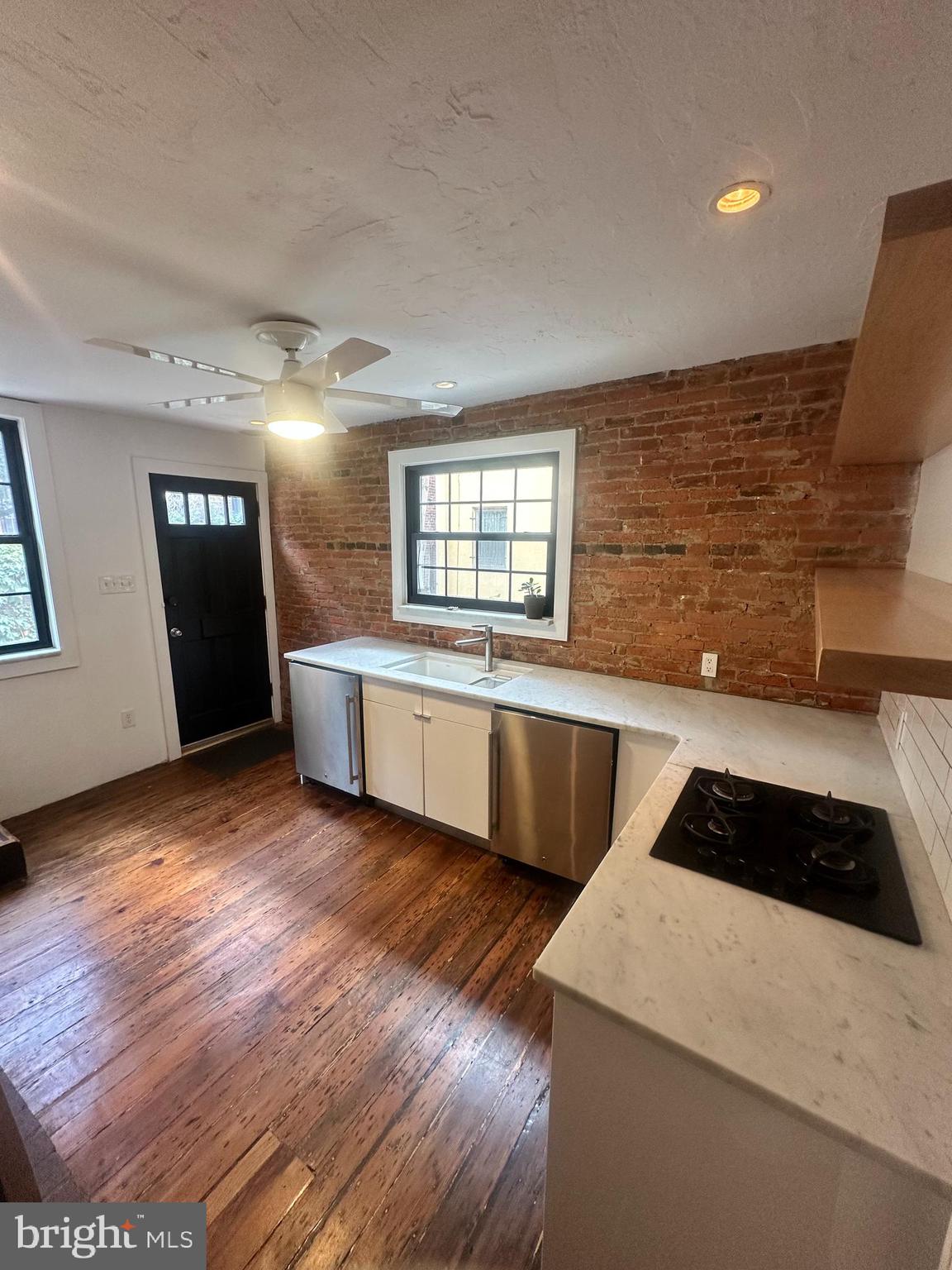 WASHINGTON SQ WEST - Residential Lease