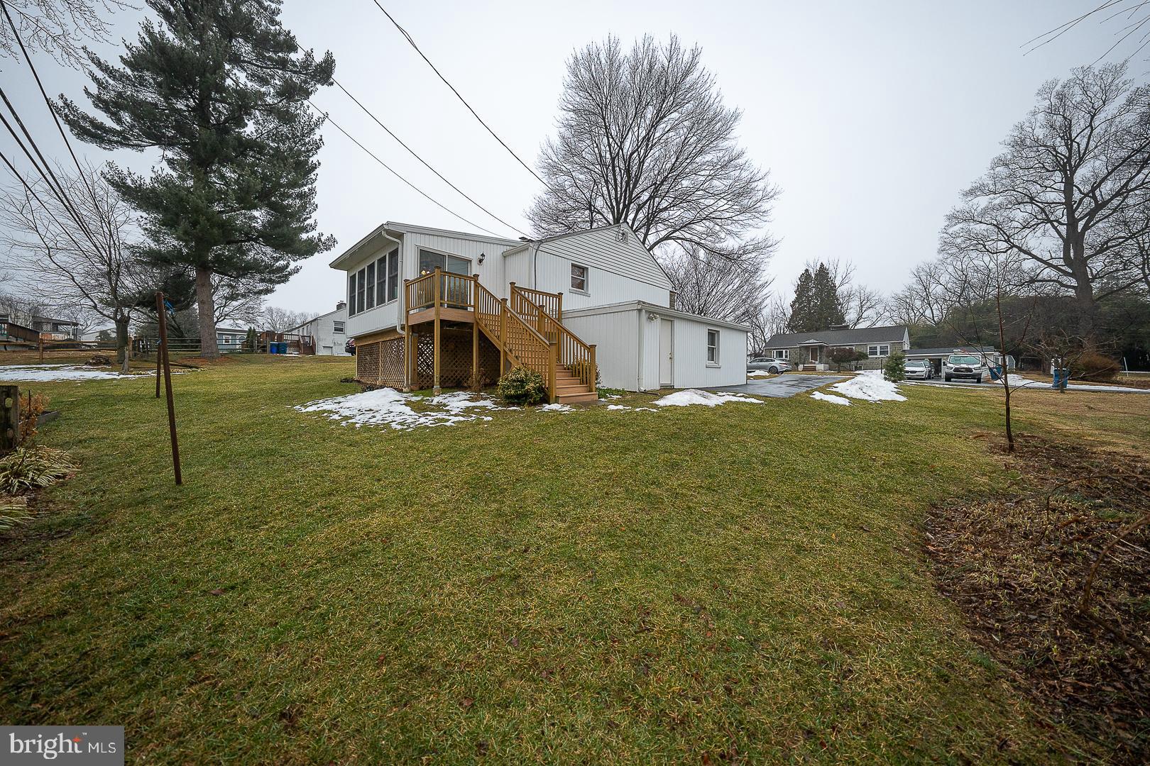 SUBURBAN VILLAGE - Residential