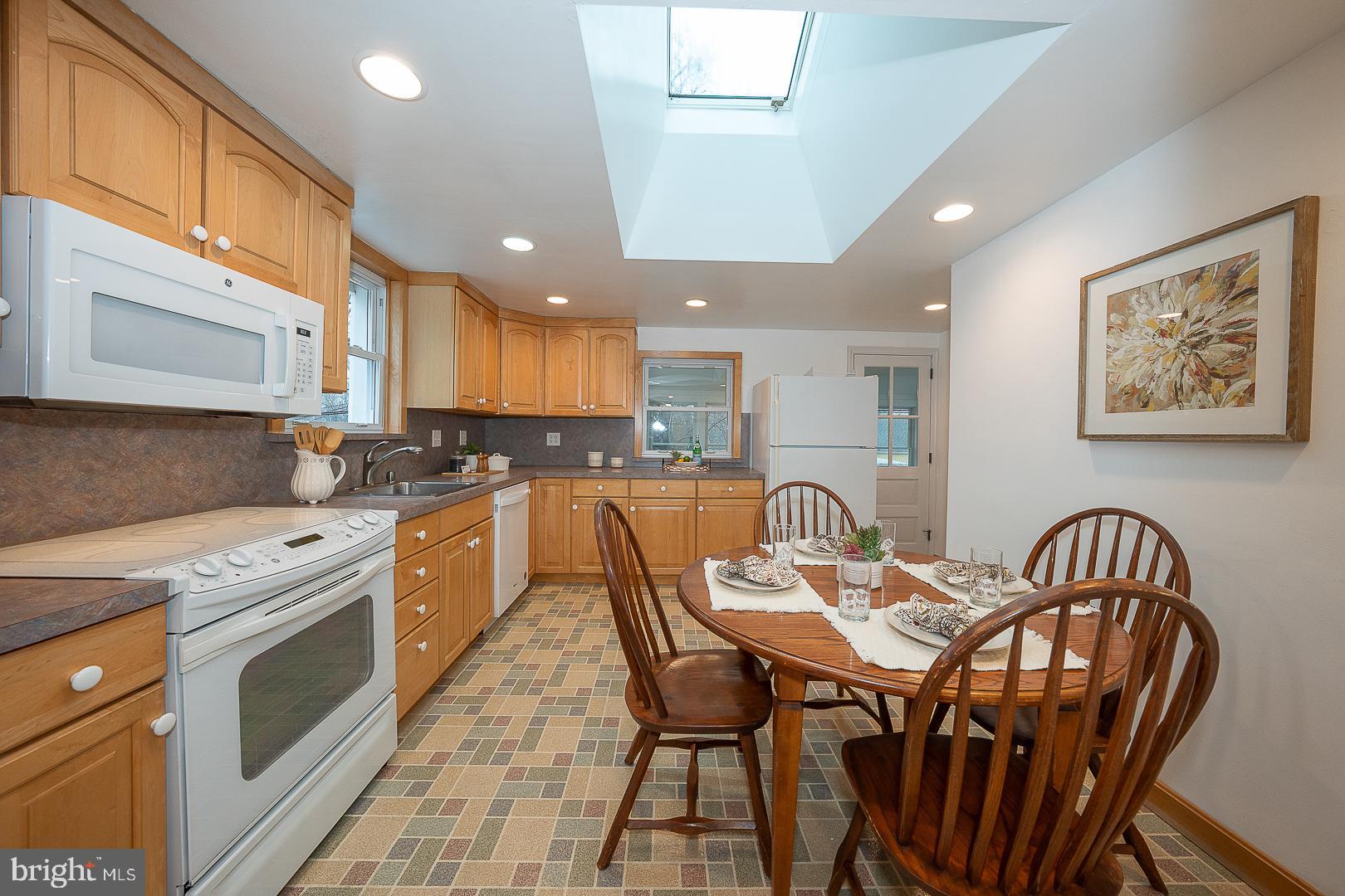 SUBURBAN VILLAGE - Residential