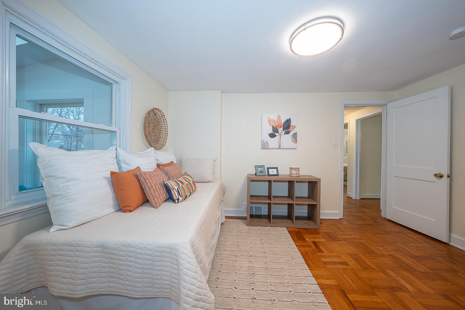 SUBURBAN VILLAGE - Residential