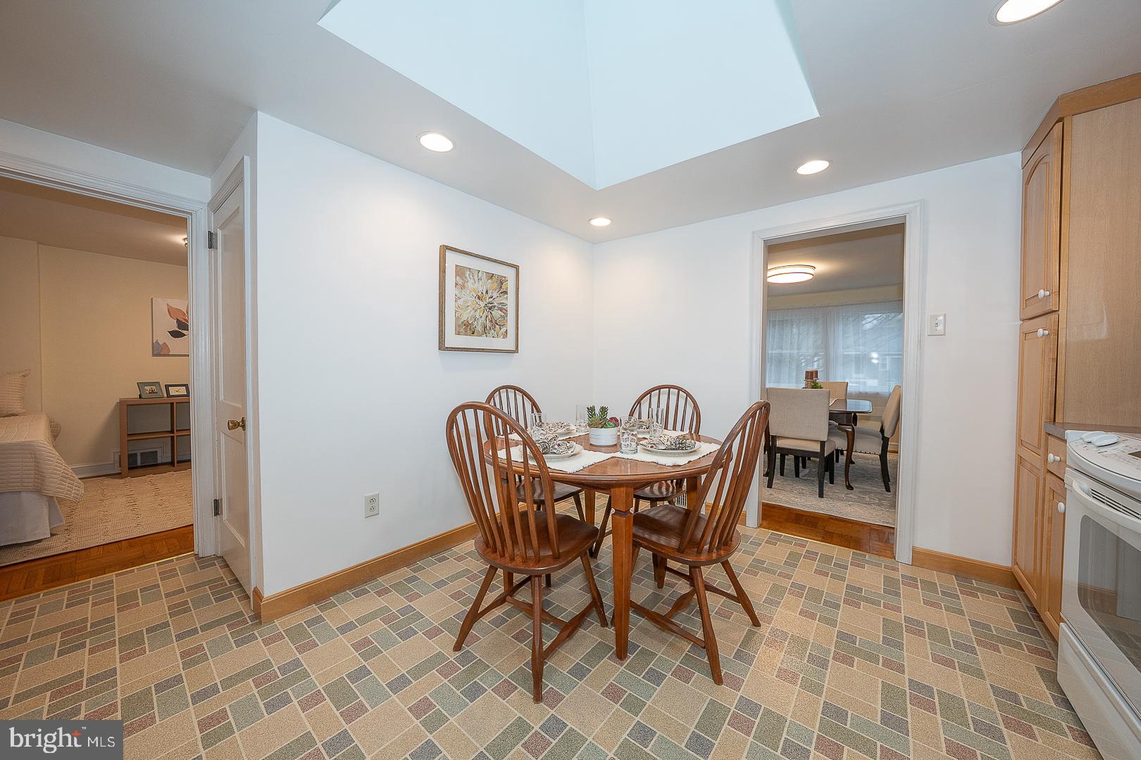 SUBURBAN VILLAGE - Residential