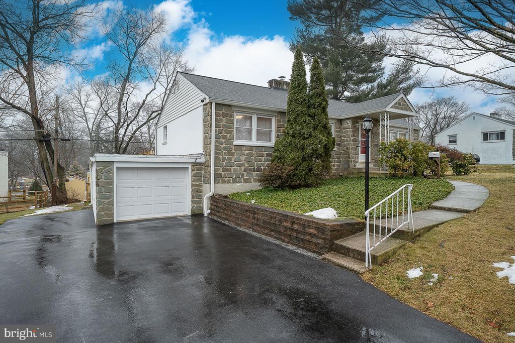 Photo of 329 Saint James Road, WEST CHESTER, PA 19380 (MLS # PACT2117994)