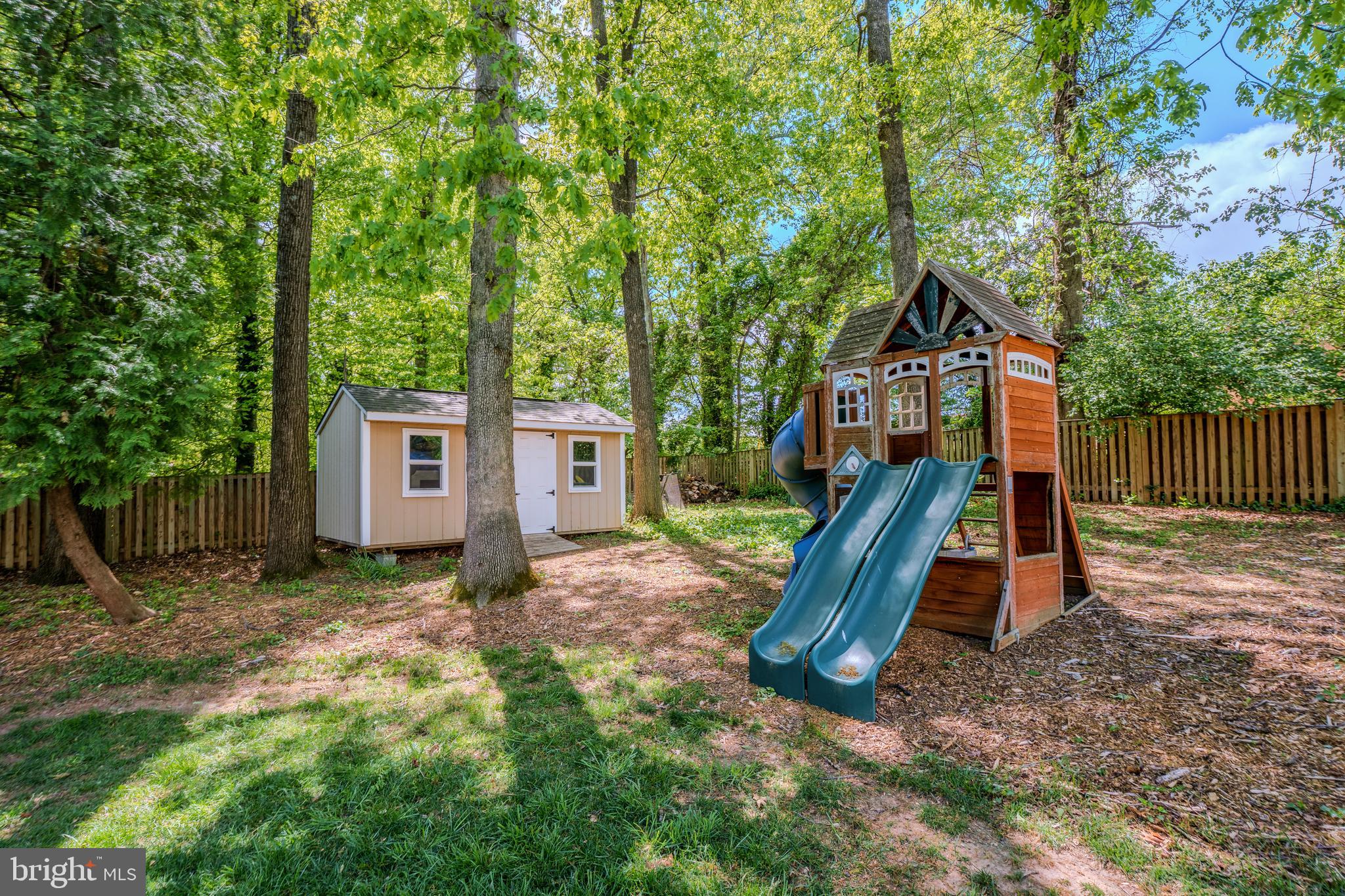 WAKEFIELD FOREST - Residential