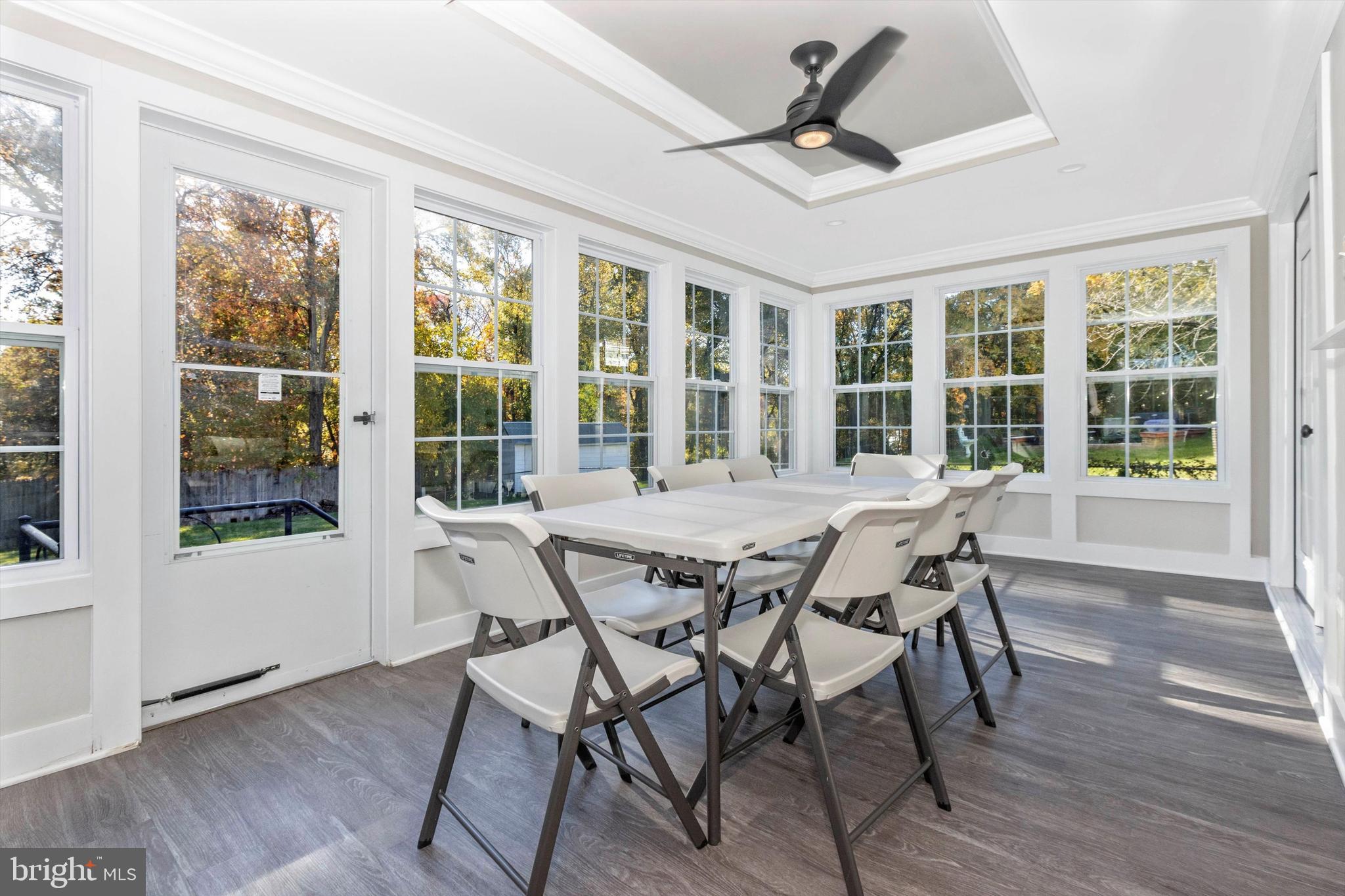 WHITE OAK MANOR - Residential