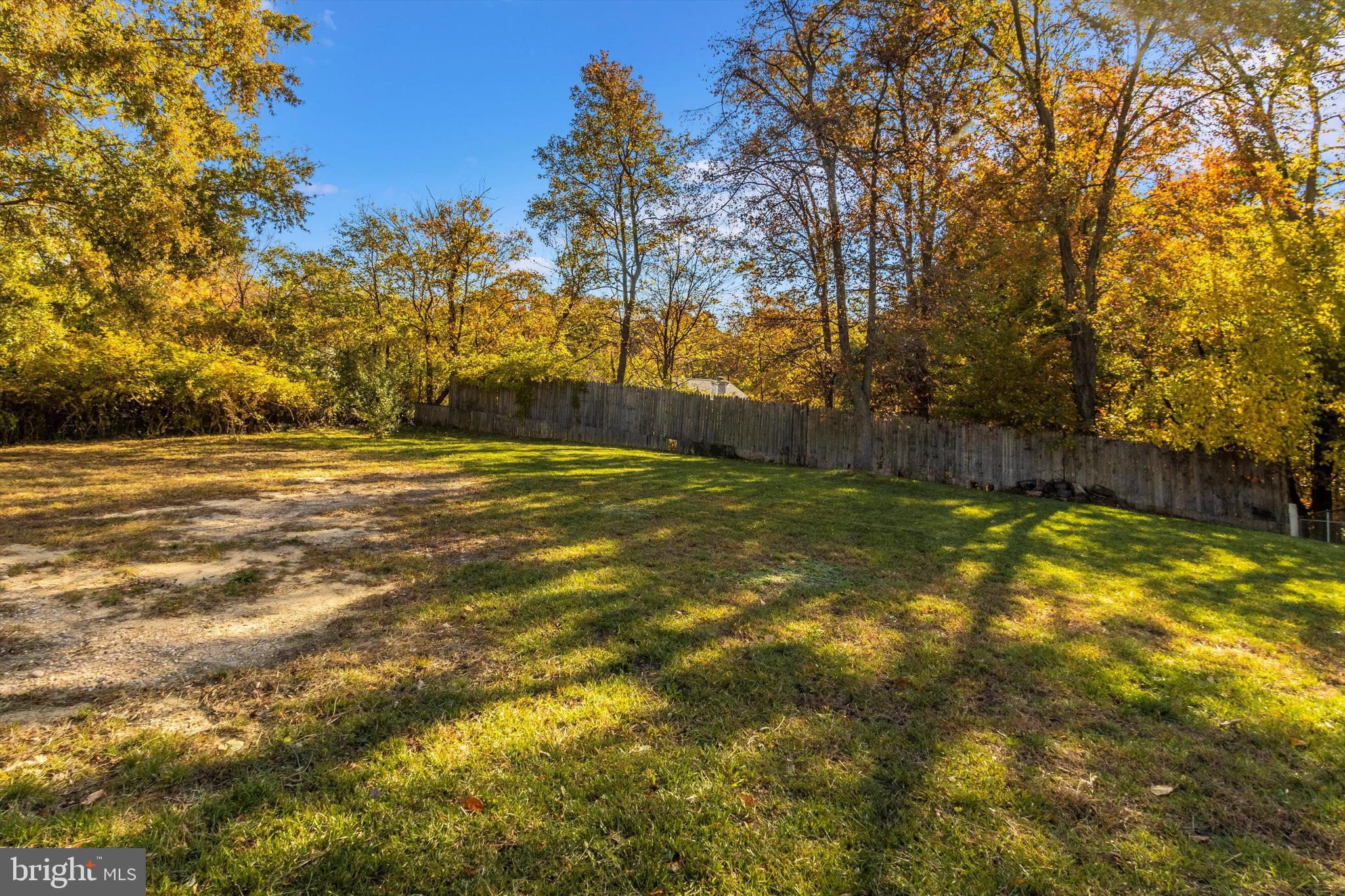 WHITE OAK MANOR - Residential