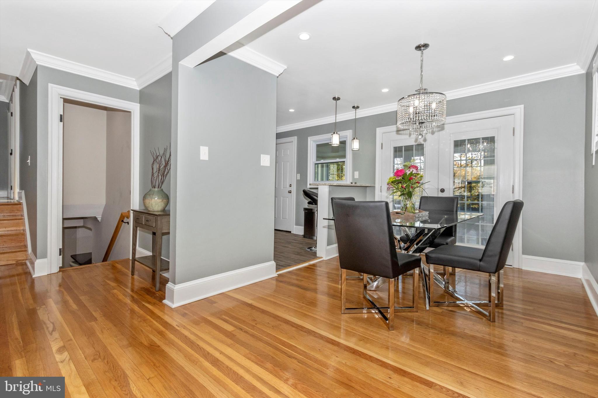 WHITE OAK MANOR - Residential