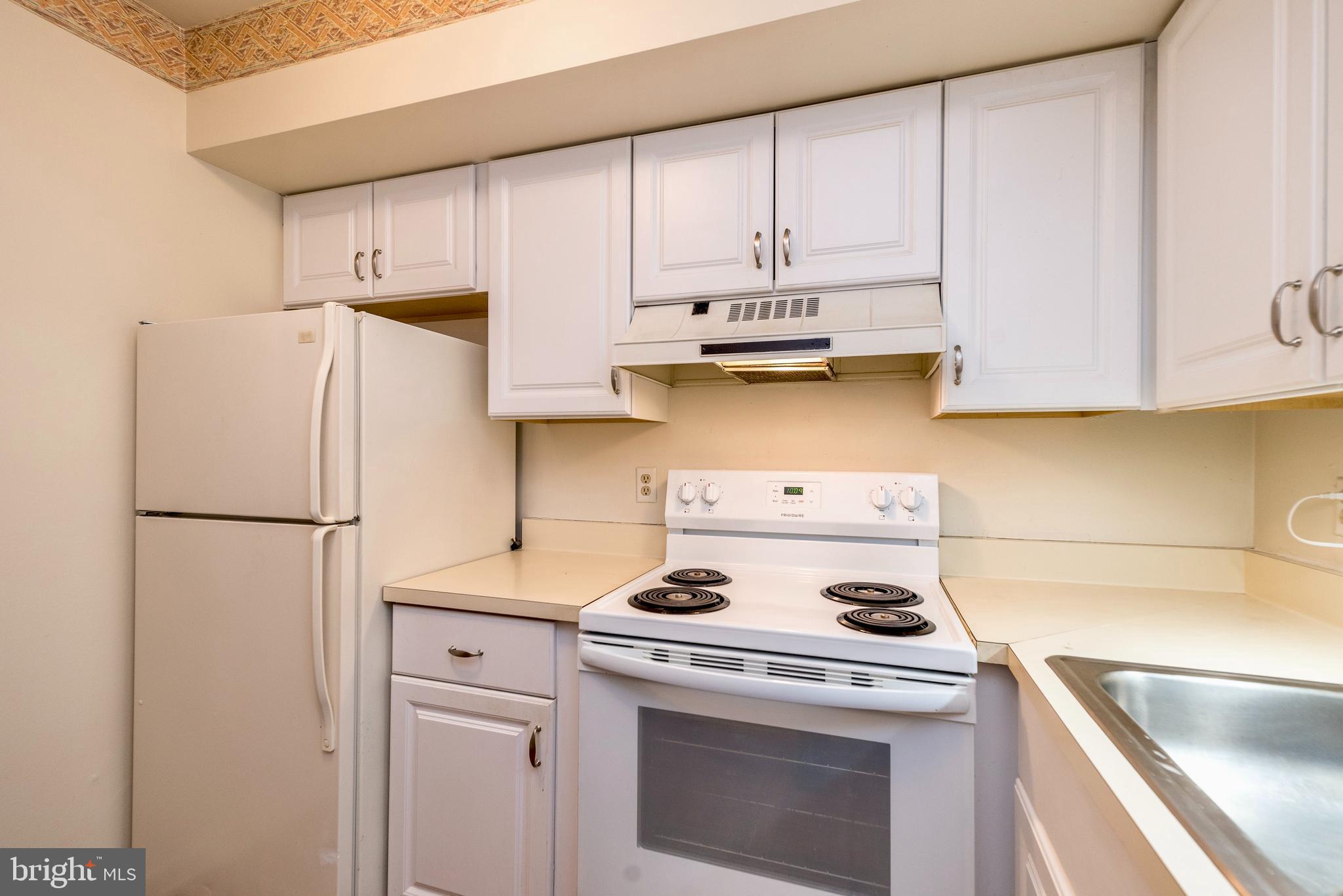 BUTLER PARK CONDO - Residential
