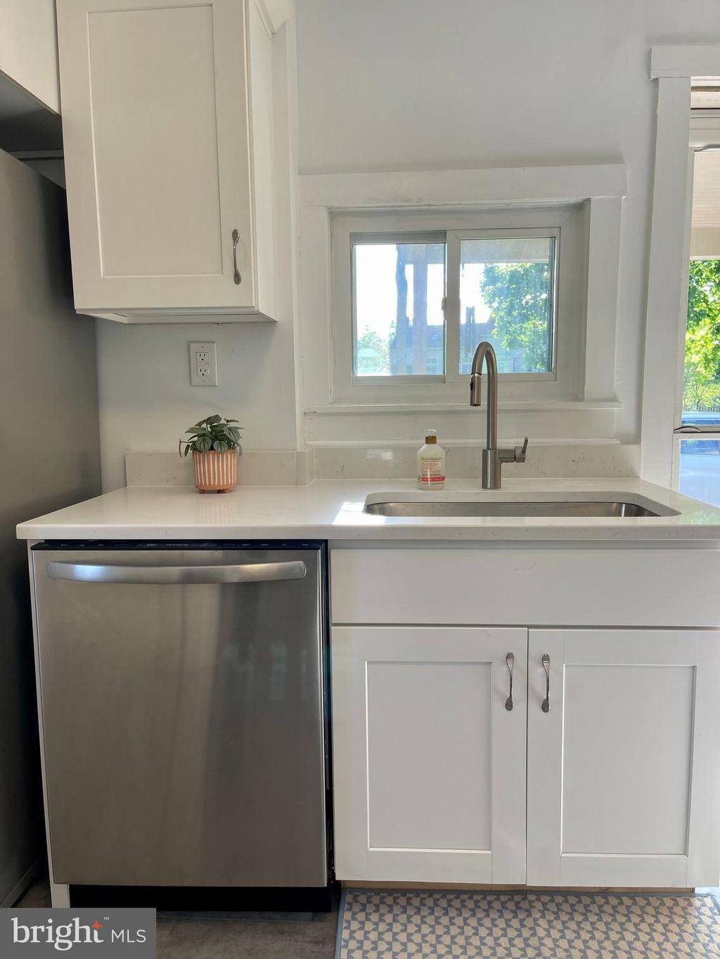 Photo of 334 N BROAD ST, LITITZ, PA 17543 (MLS # PALA2034176)