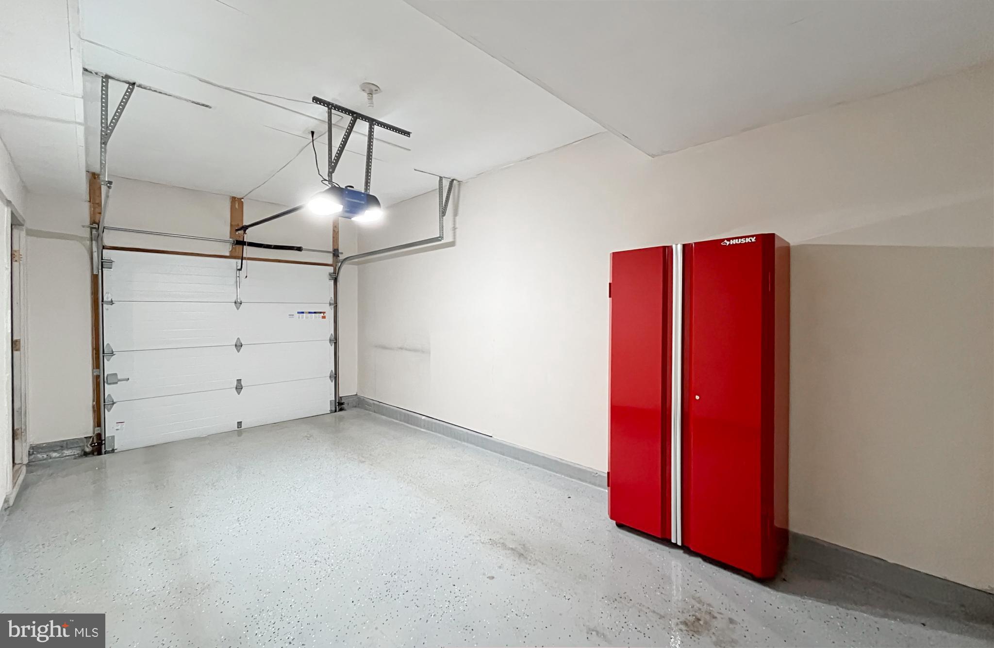 BROADLANDS - Residential Lease