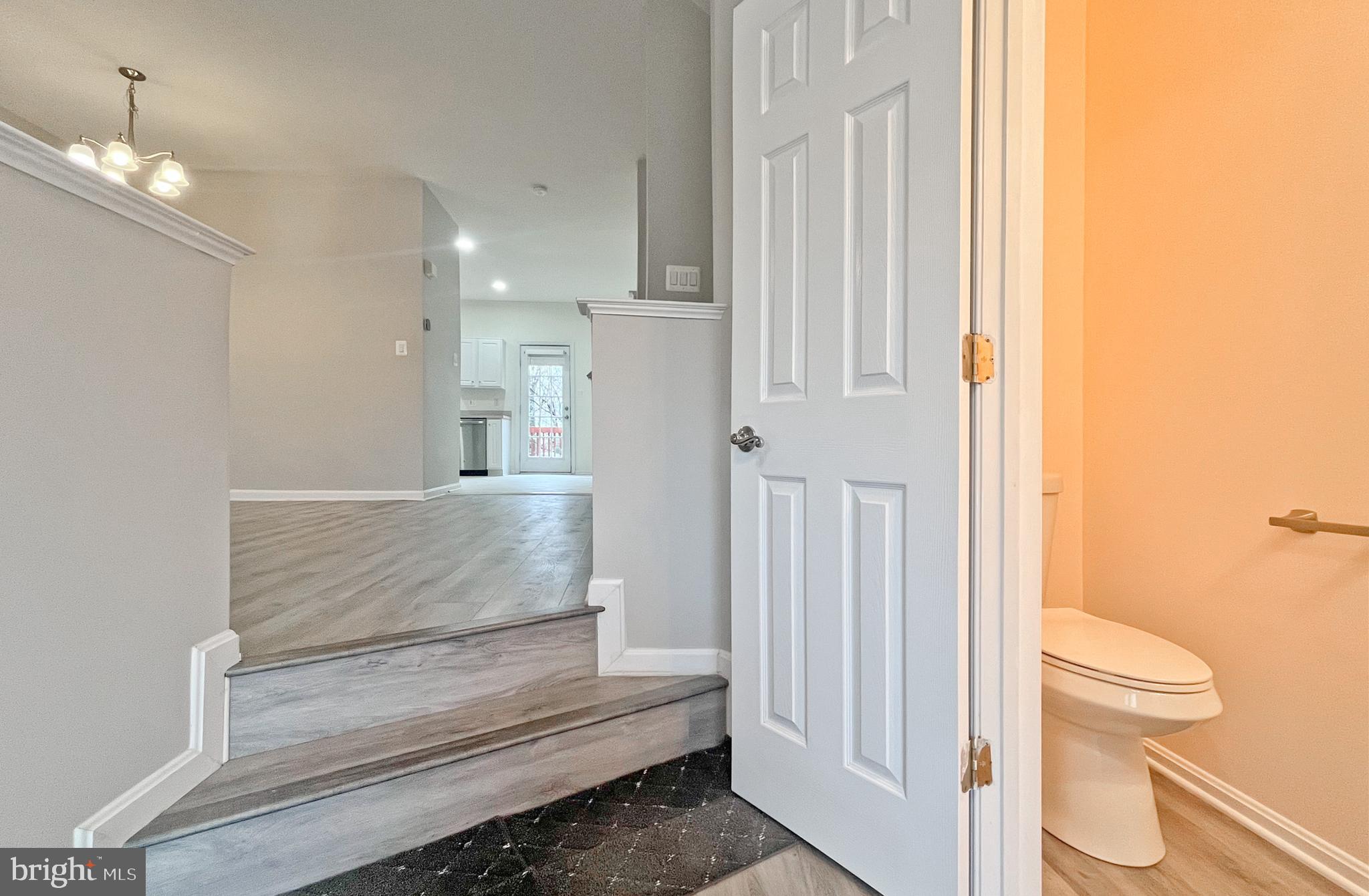 BROADLANDS - Residential Lease