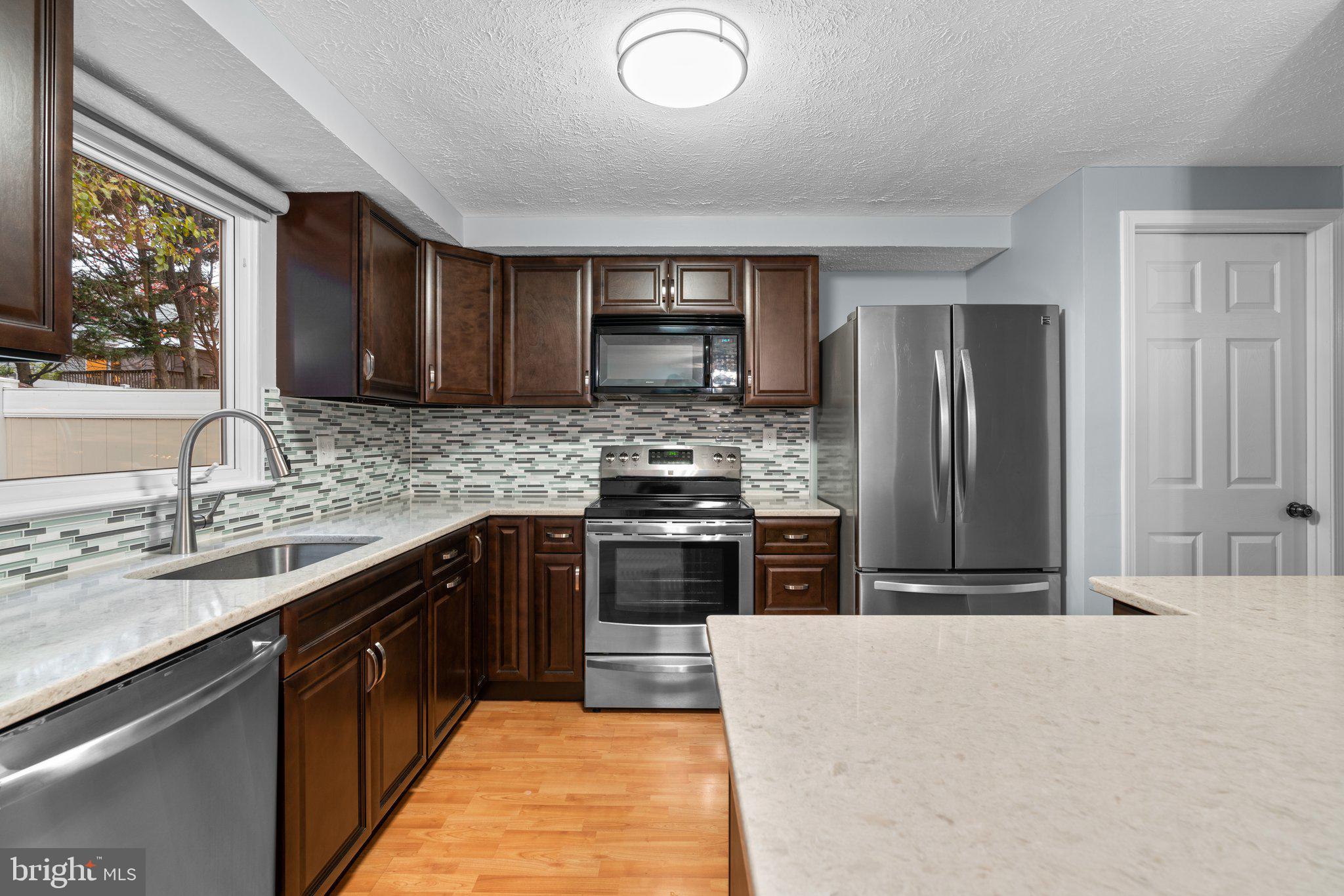 MAYFIELD MANOR - Residential