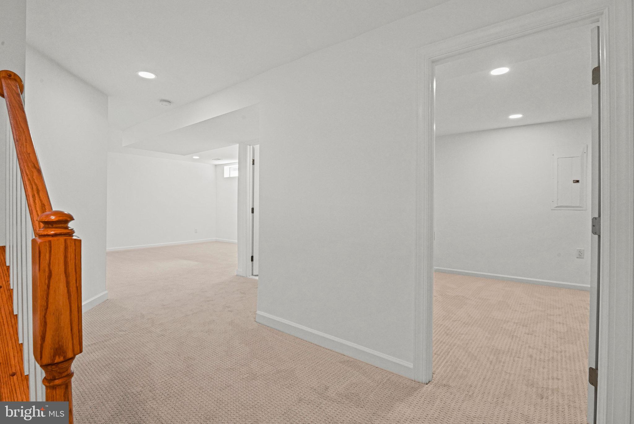 COURTHOUSE COMMONS - Residential