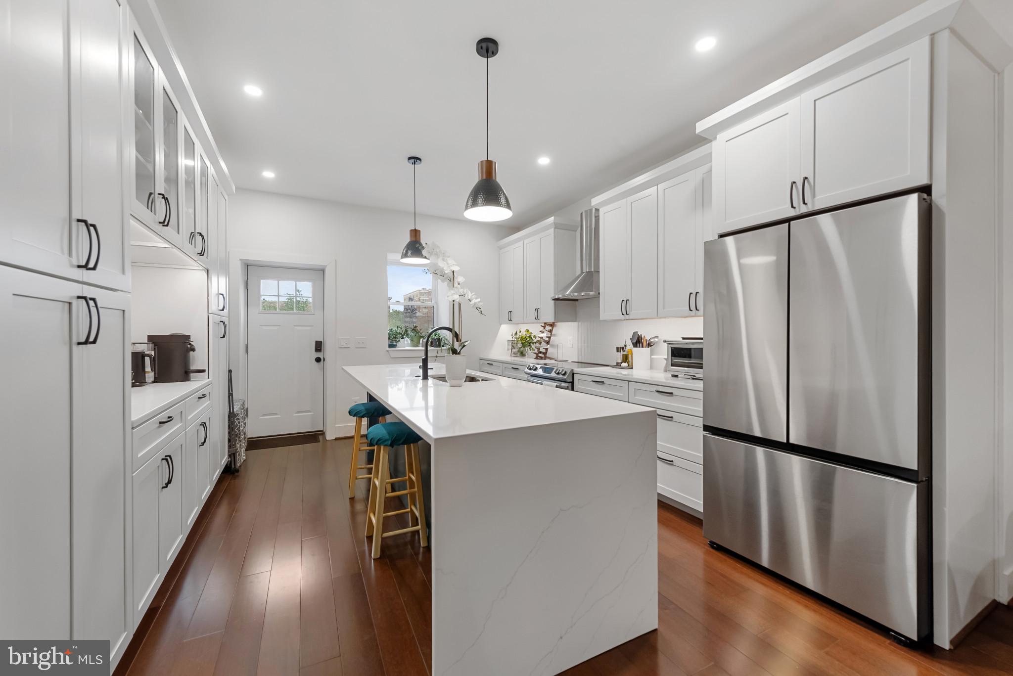 HAMPDEN HISTORIC DISTRICT - Residential Lease