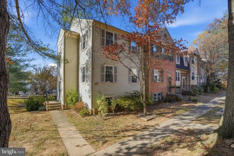 6172 FOREST CREEK COURT SPRINGFIELD VA 22152