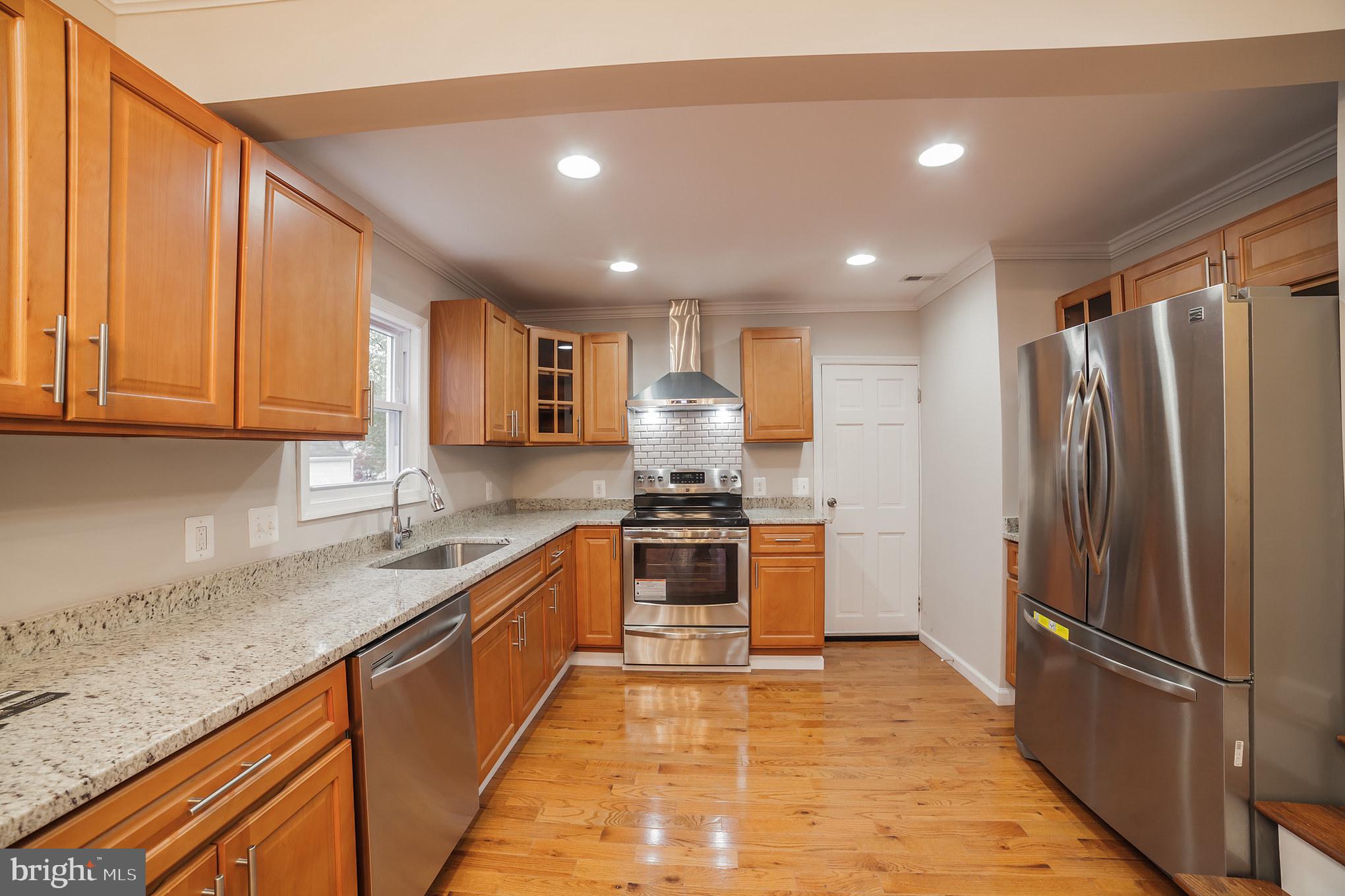 WOODSIDE - Residential