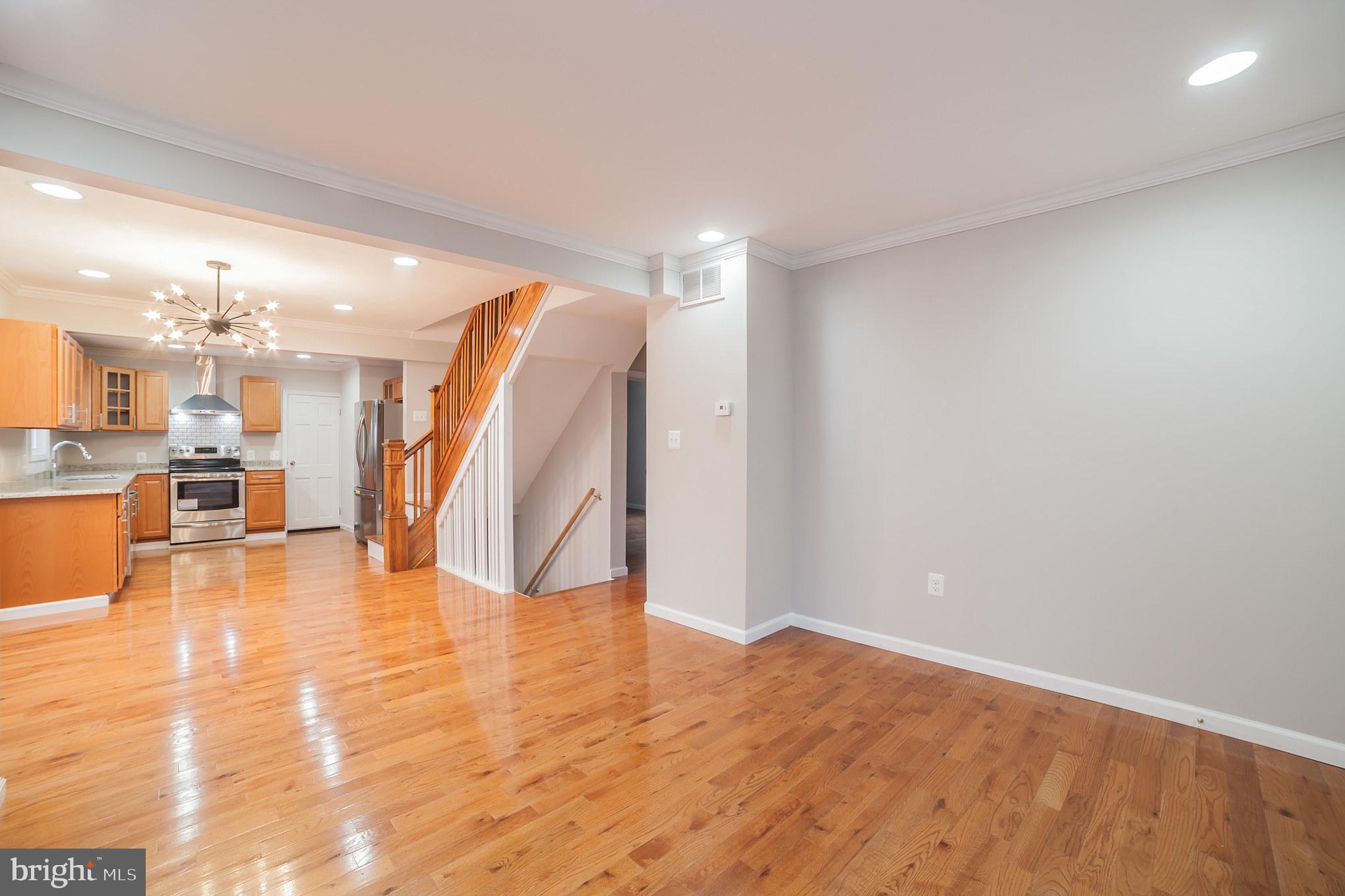 WOODSIDE - Residential