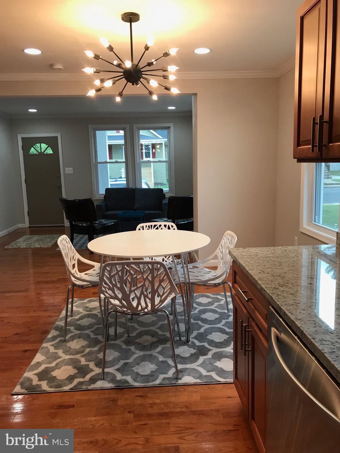 WOODSIDE - Residential