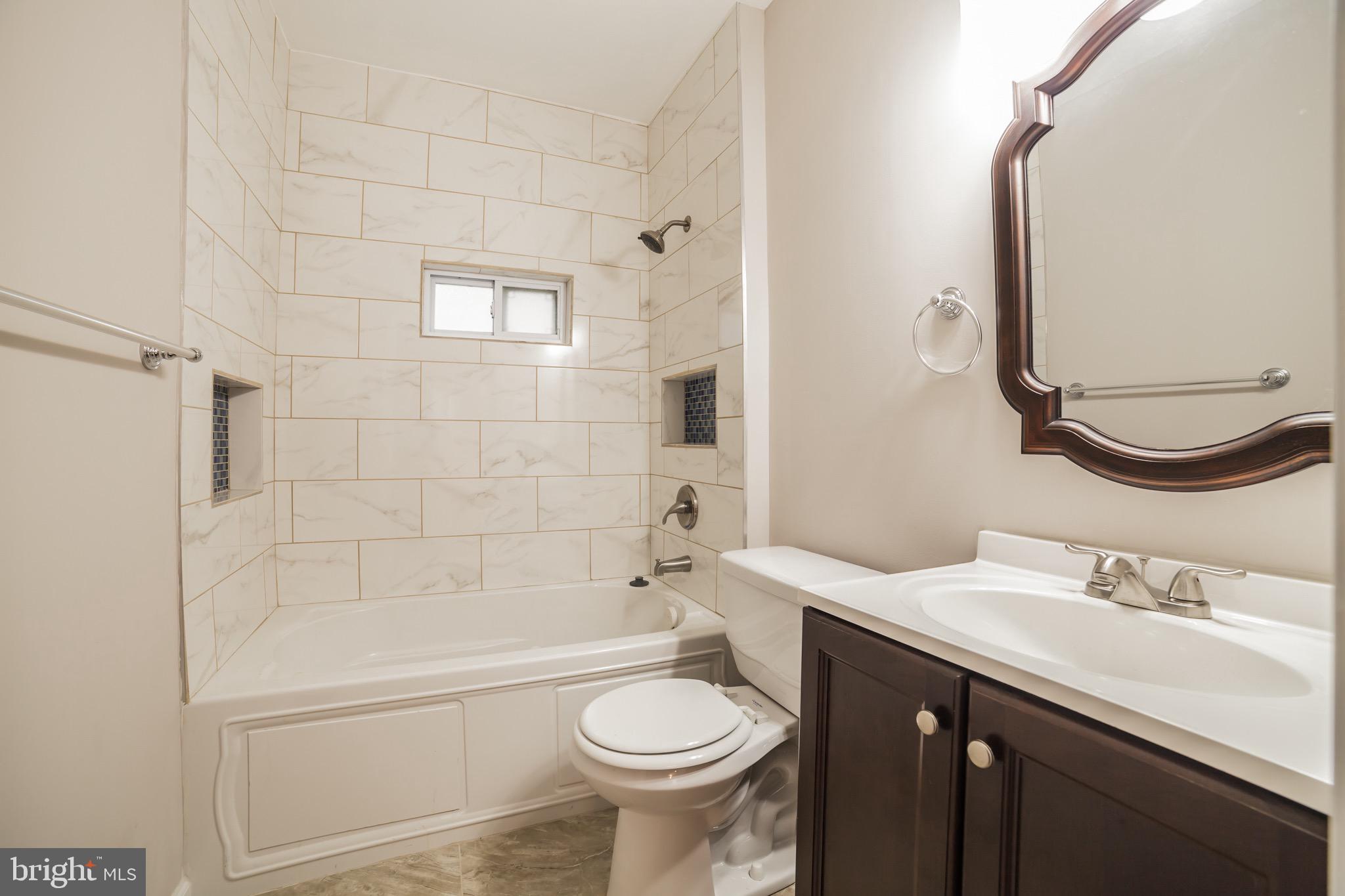 WOODSIDE - Residential