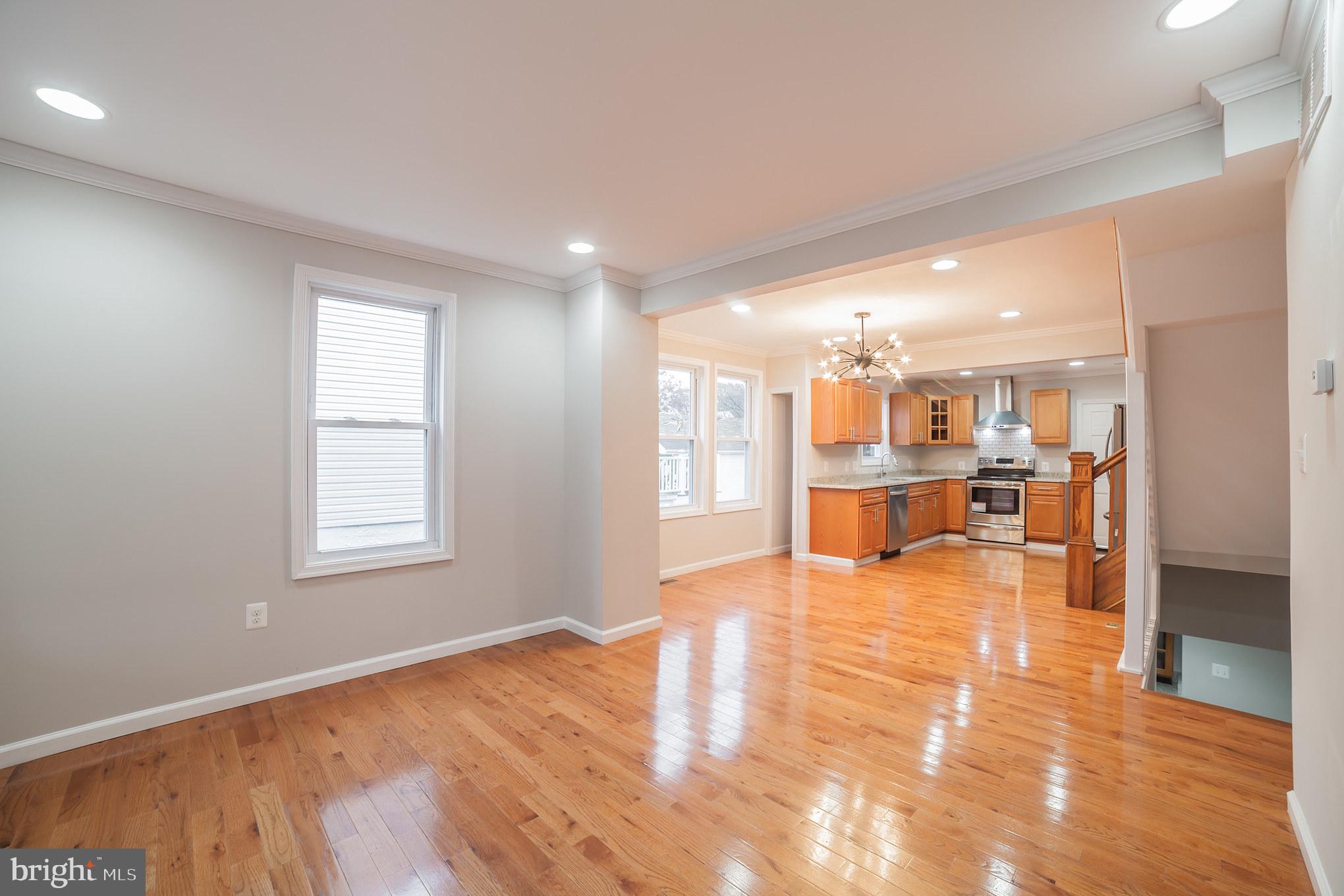 WOODSIDE - Residential