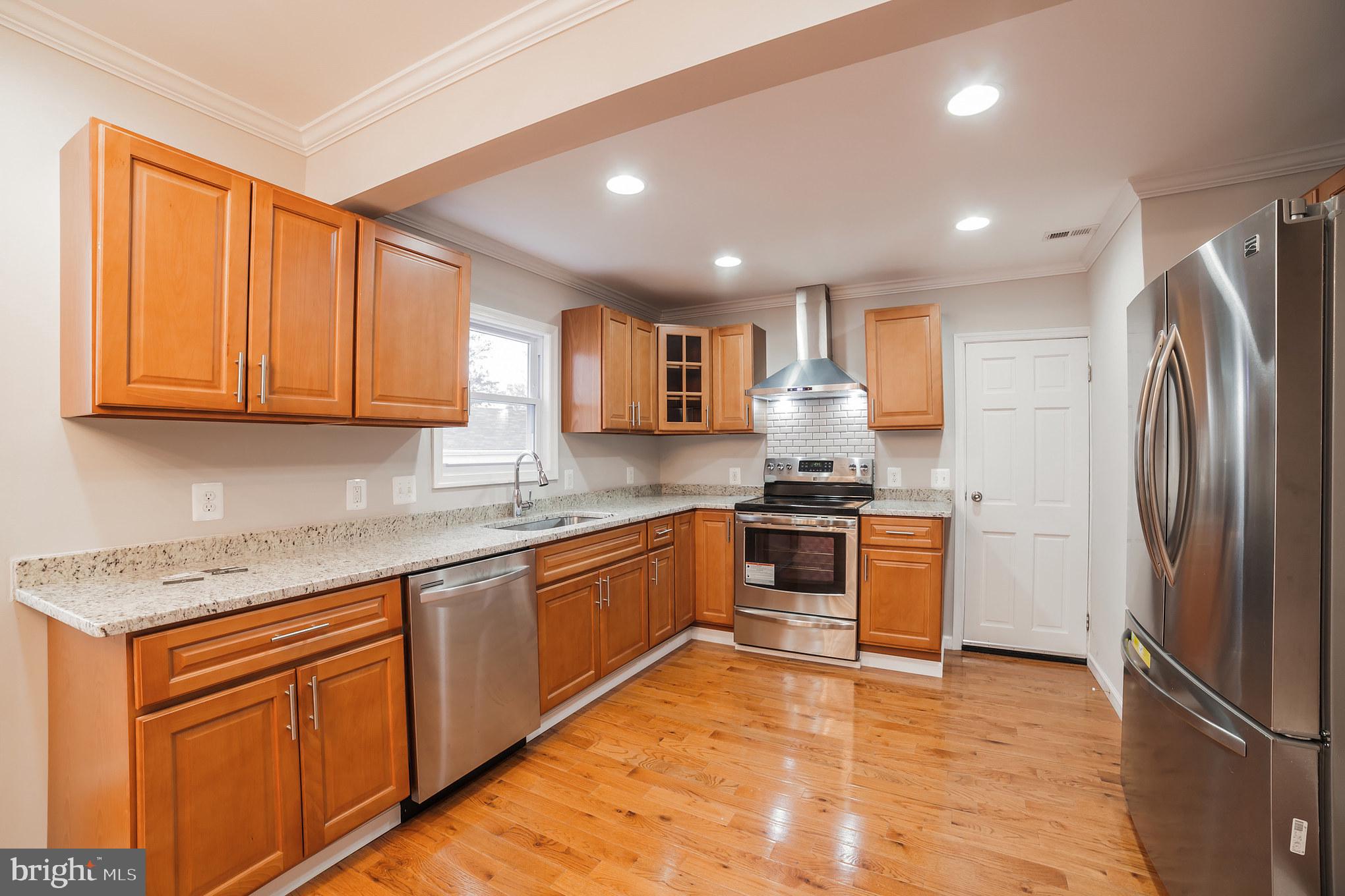 WOODSIDE - Residential