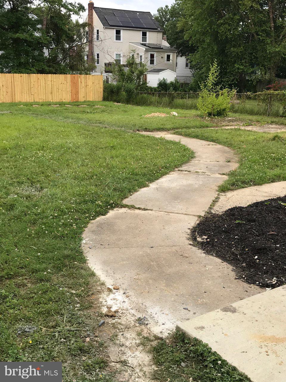 WOODSIDE - Residential