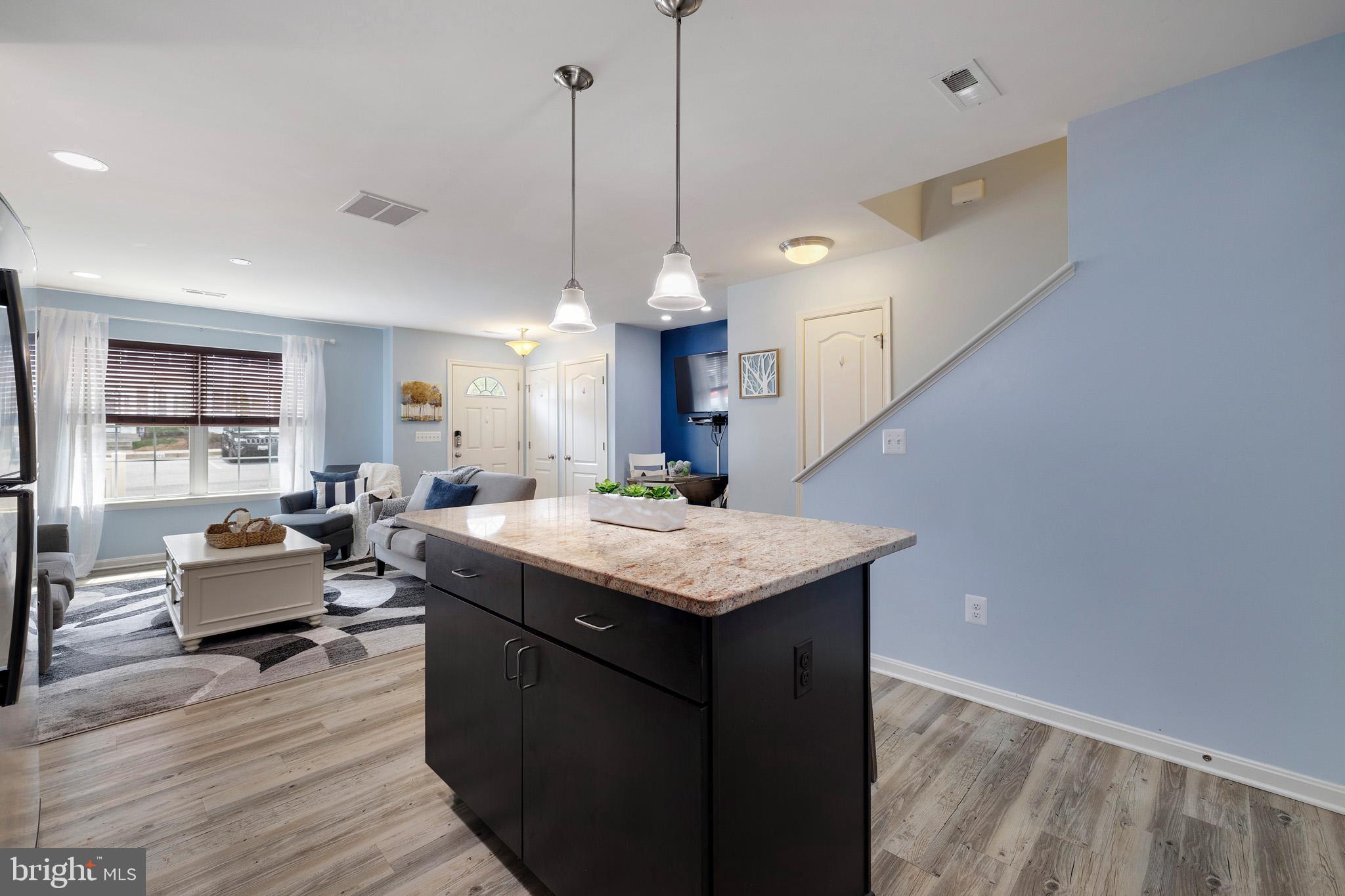 RESERVOIR RIDGE - Residential