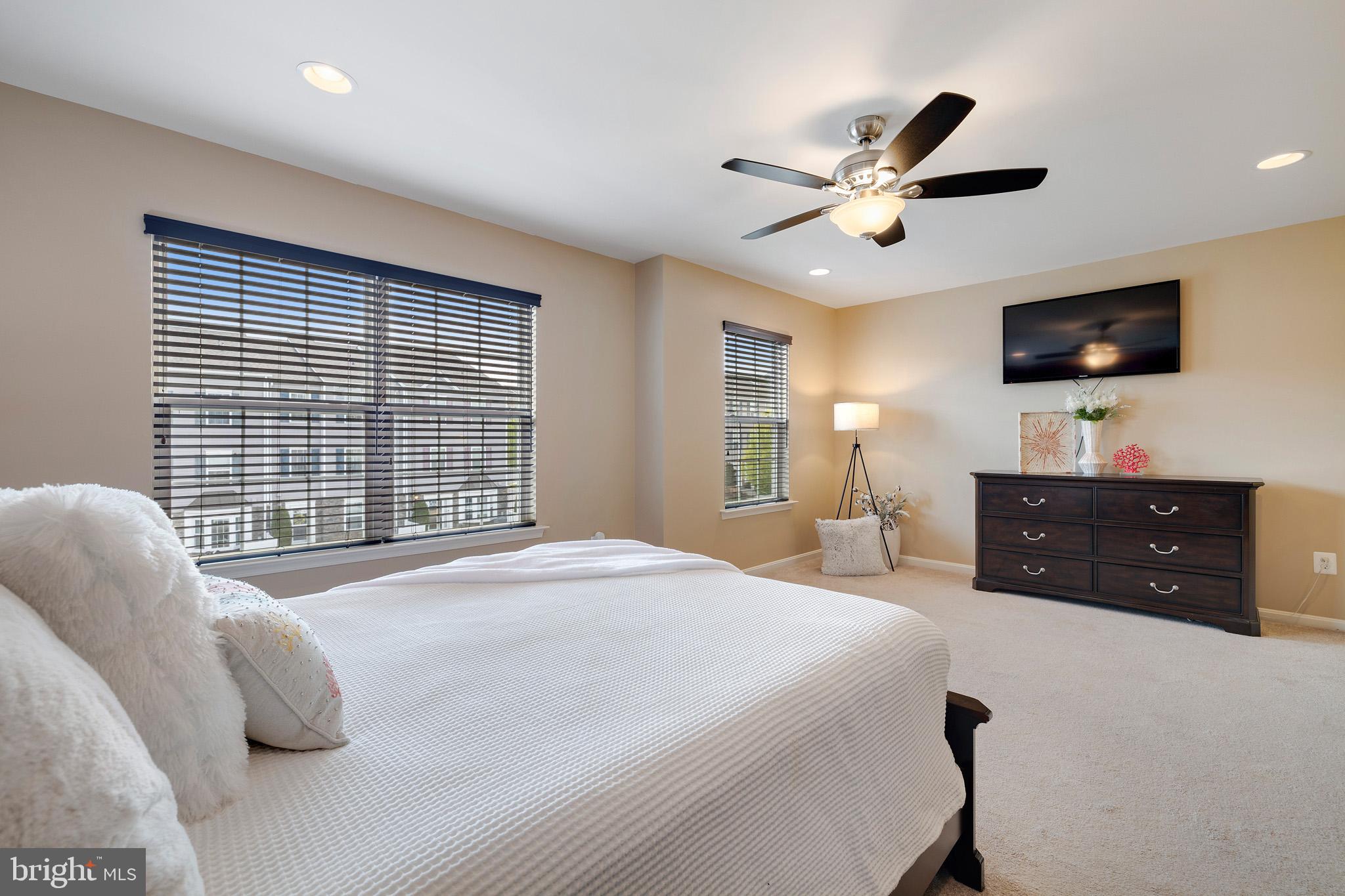 RESERVOIR RIDGE - Residential