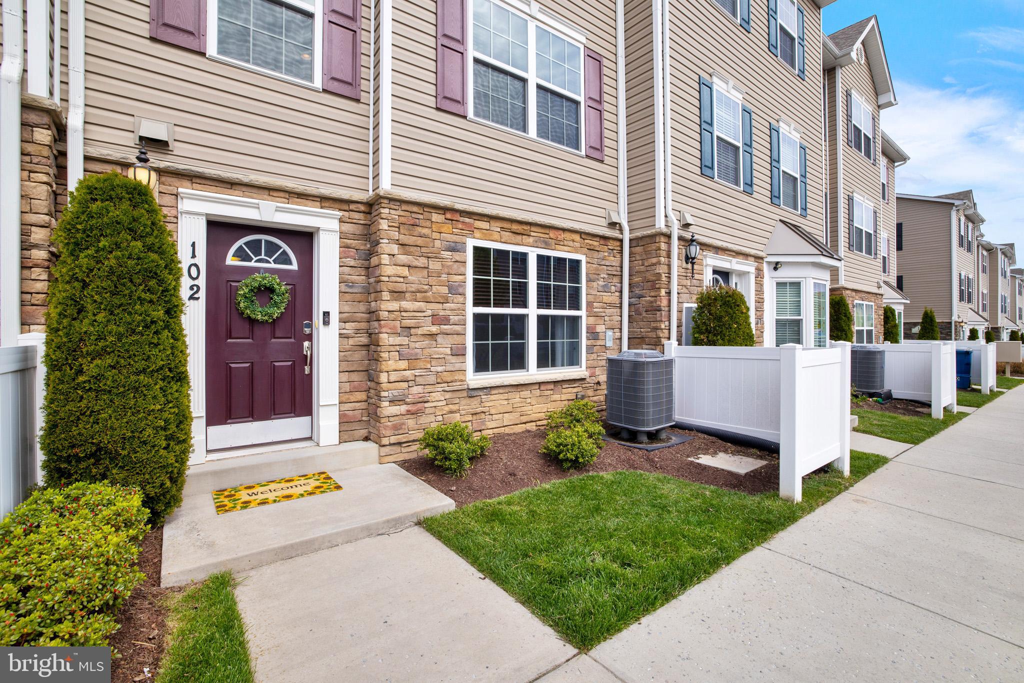 RESERVOIR RIDGE - Residential