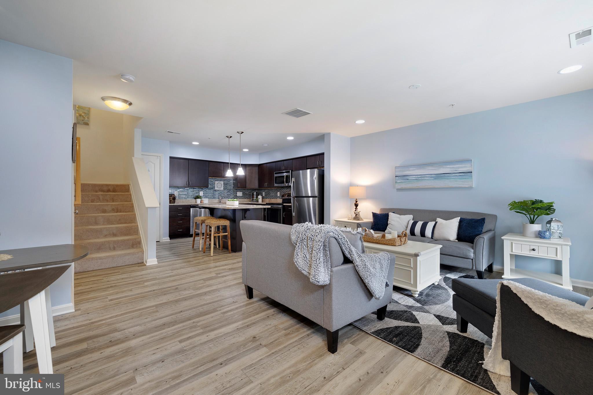 RESERVOIR RIDGE - Residential