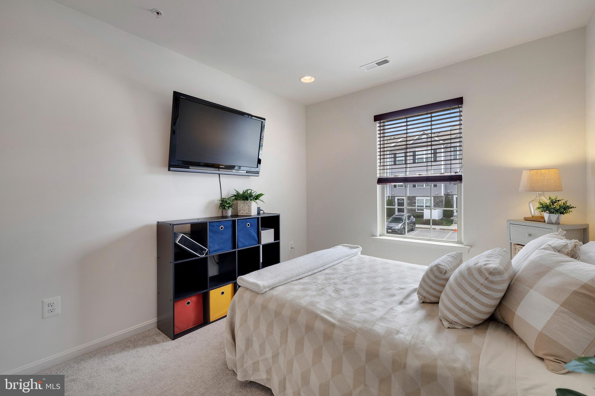 RESERVOIR RIDGE - Residential