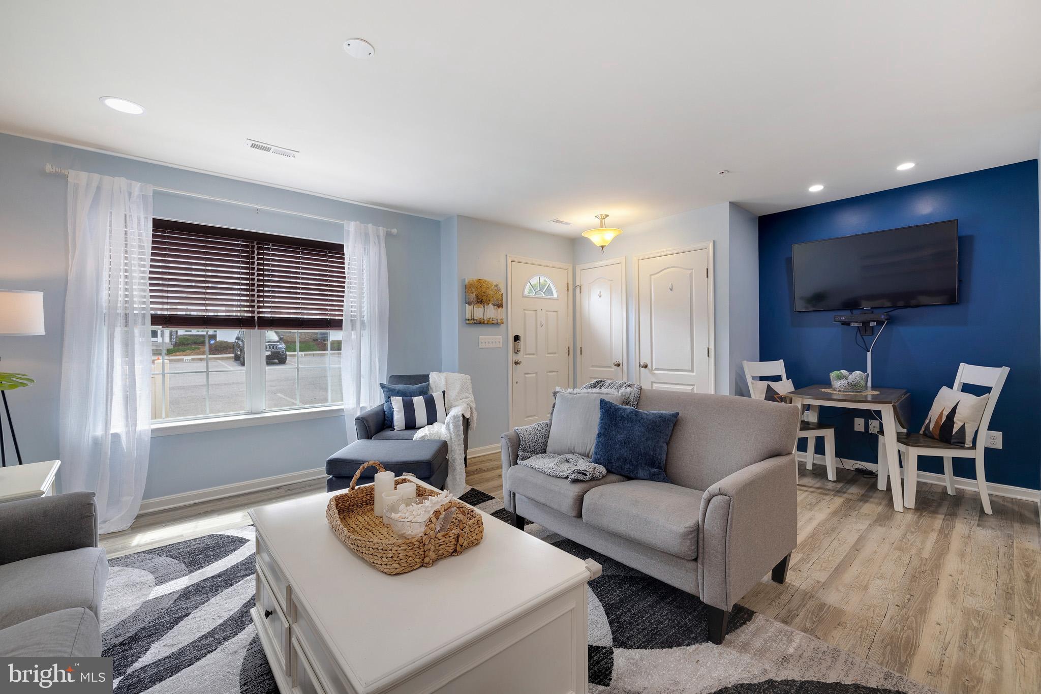 RESERVOIR RIDGE - Residential