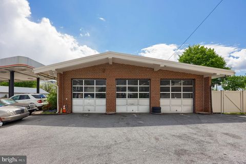 4 S STATE STREET BROWNSTOWN PA 17508