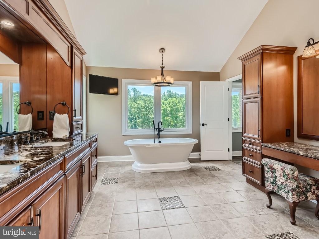 BUCKHORN - Residential