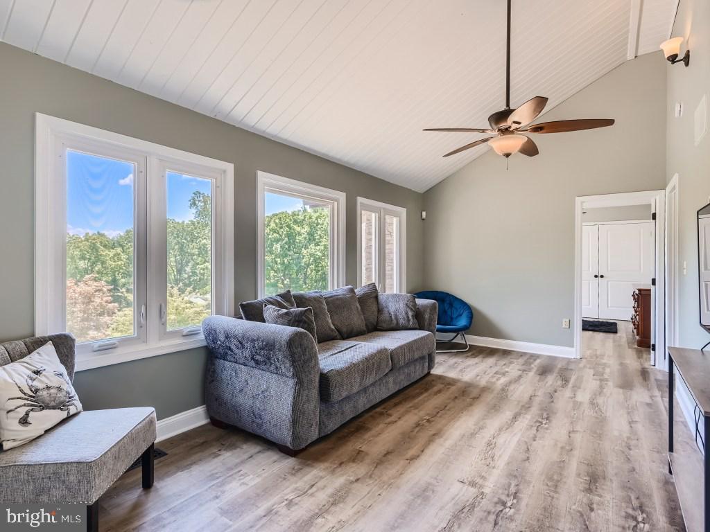 BUCKHORN - Residential