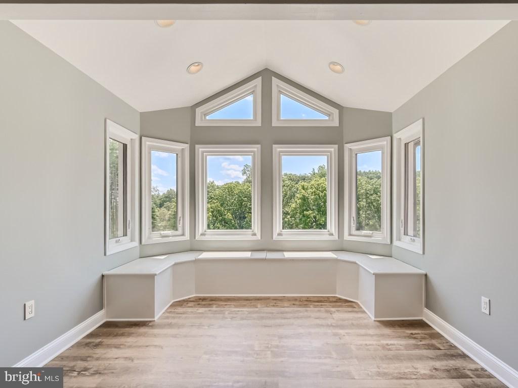 BUCKHORN - Residential