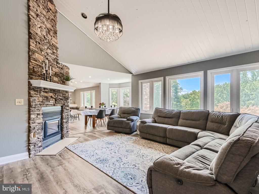 BUCKHORN - Residential